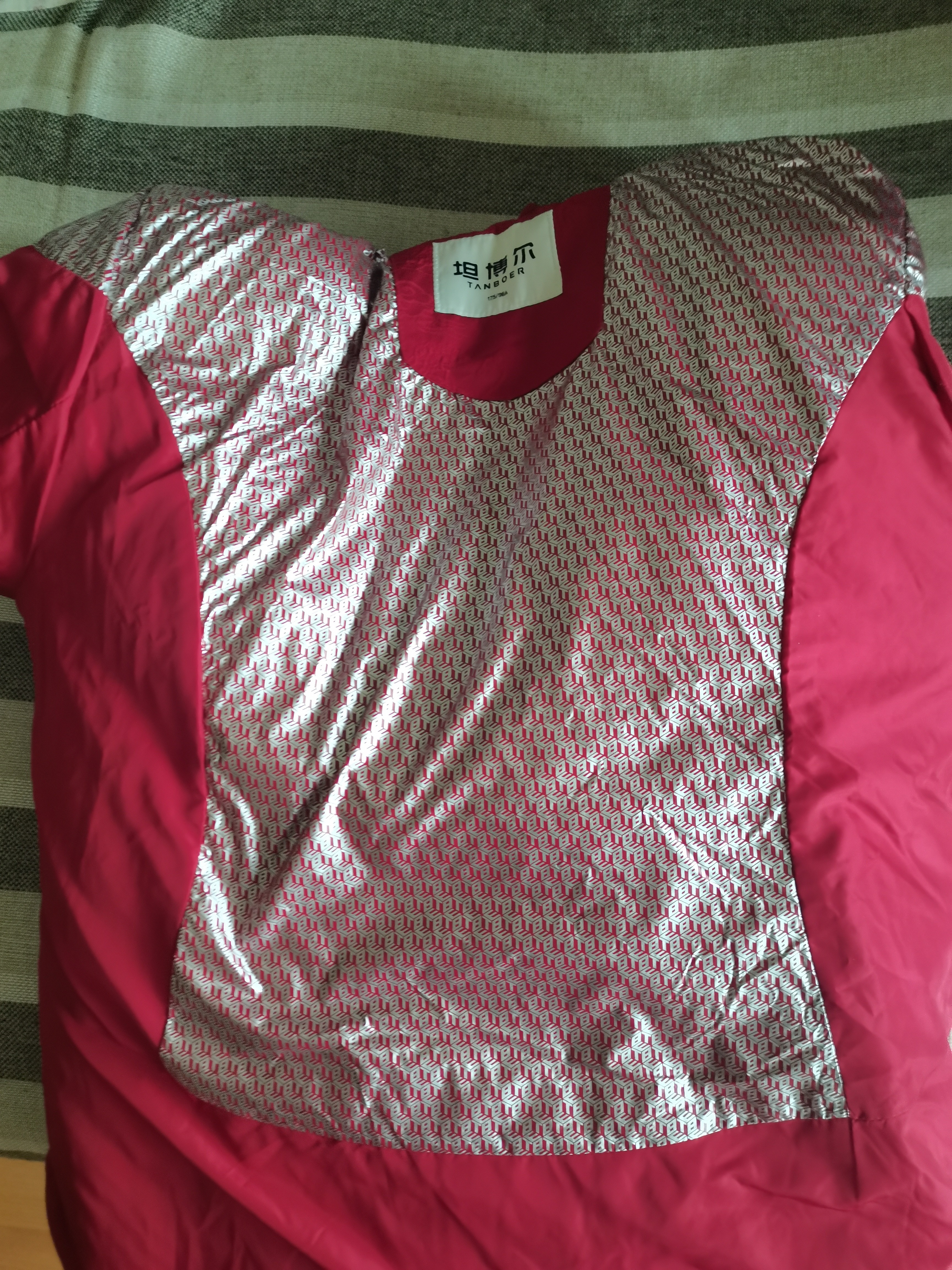坦博尔羽绒服女中长款连帽休闲妈妈款加厚外套510506D 国风红提花 175  实拍图