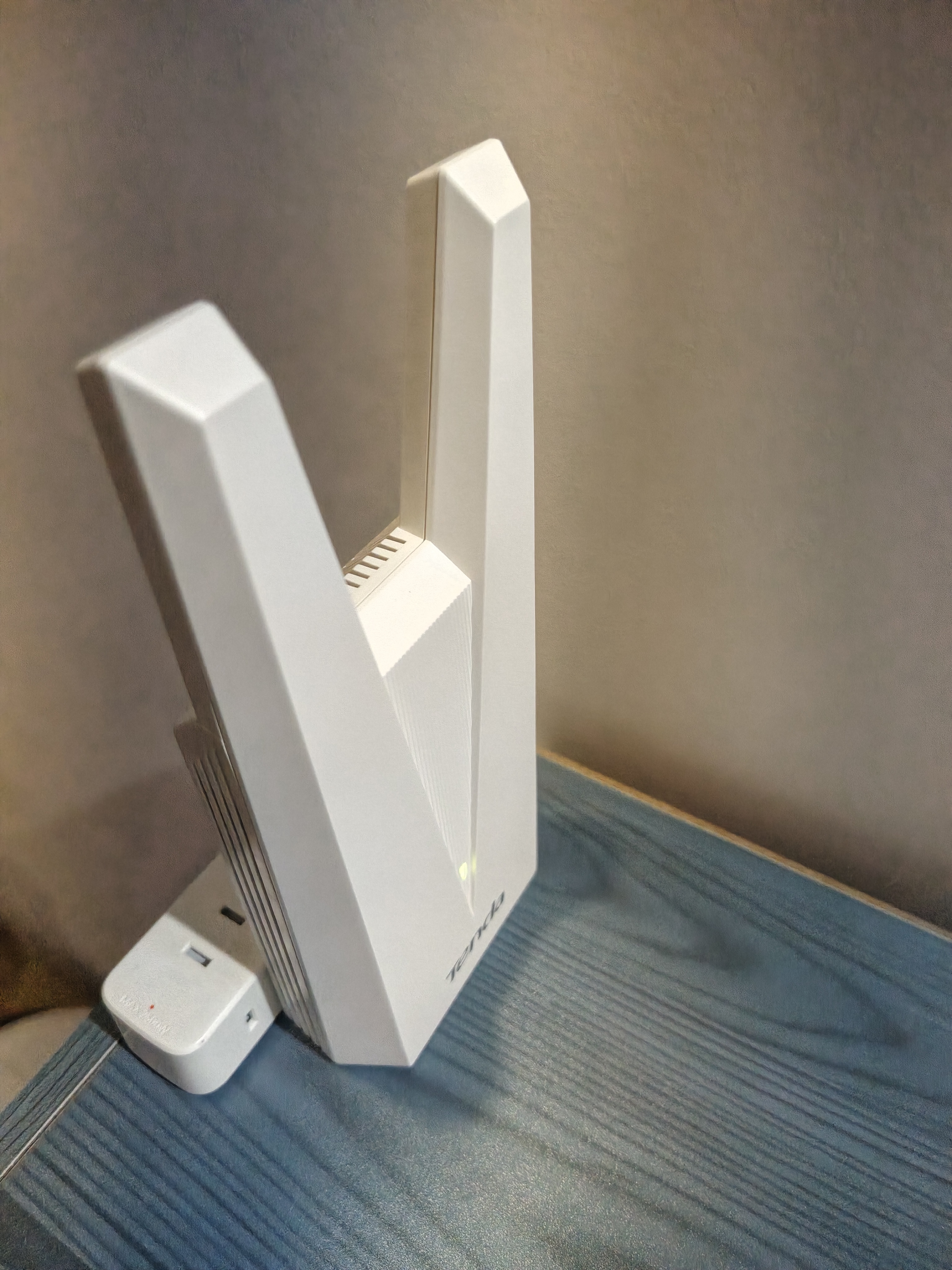 Tenda腾达3000M WiFi路由放大器双频5G千兆网口wi-fi无线中继信号增强全屋覆盖家用mesh子母A33 实拍图