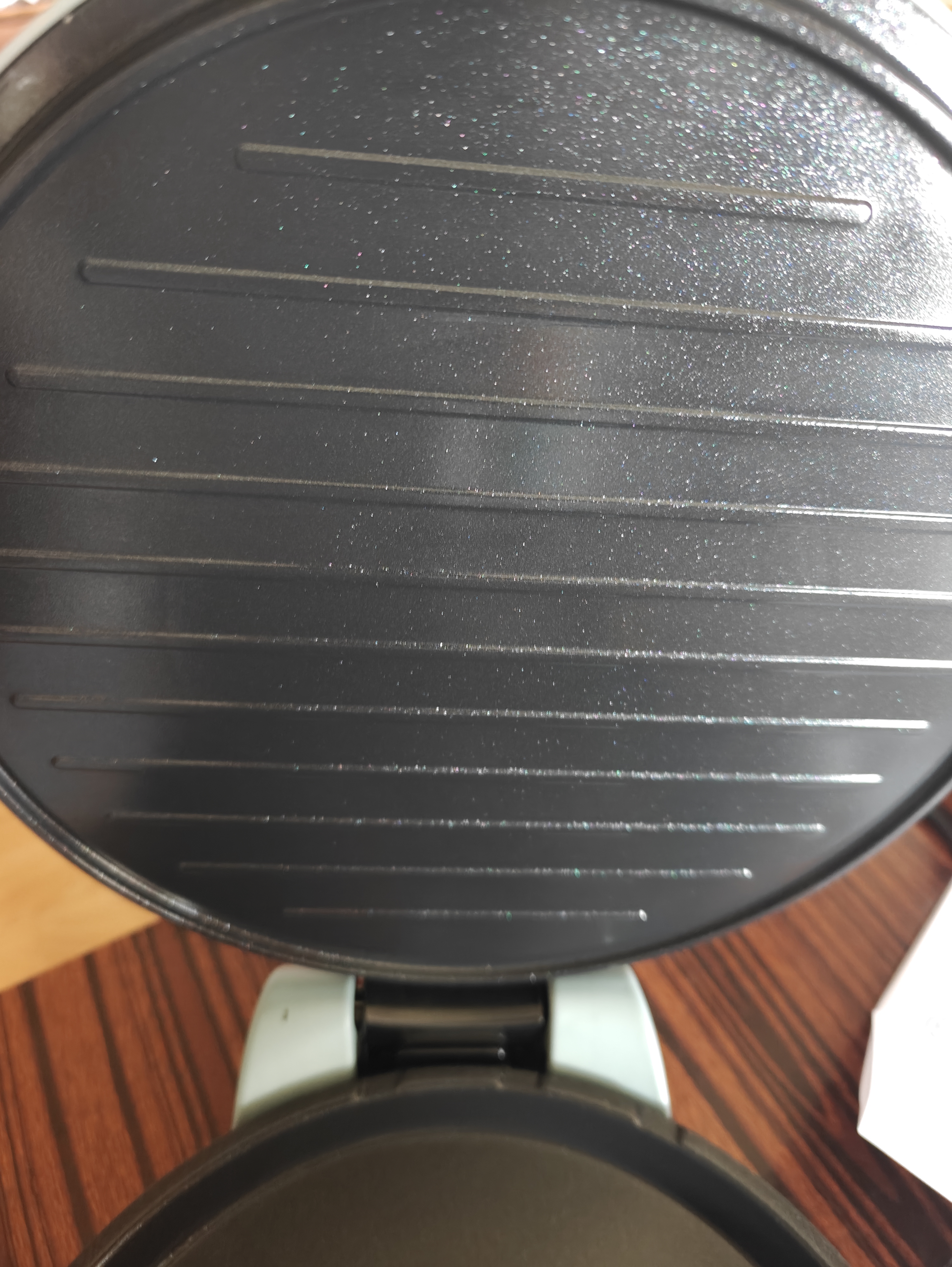 美的（Midea）电饼铛下可拆卸双面加热全自动多功能家用烙饼锅加大加深不沾涂层煎蛋电烧烤加热大功率MC-JKE3067 实拍图
