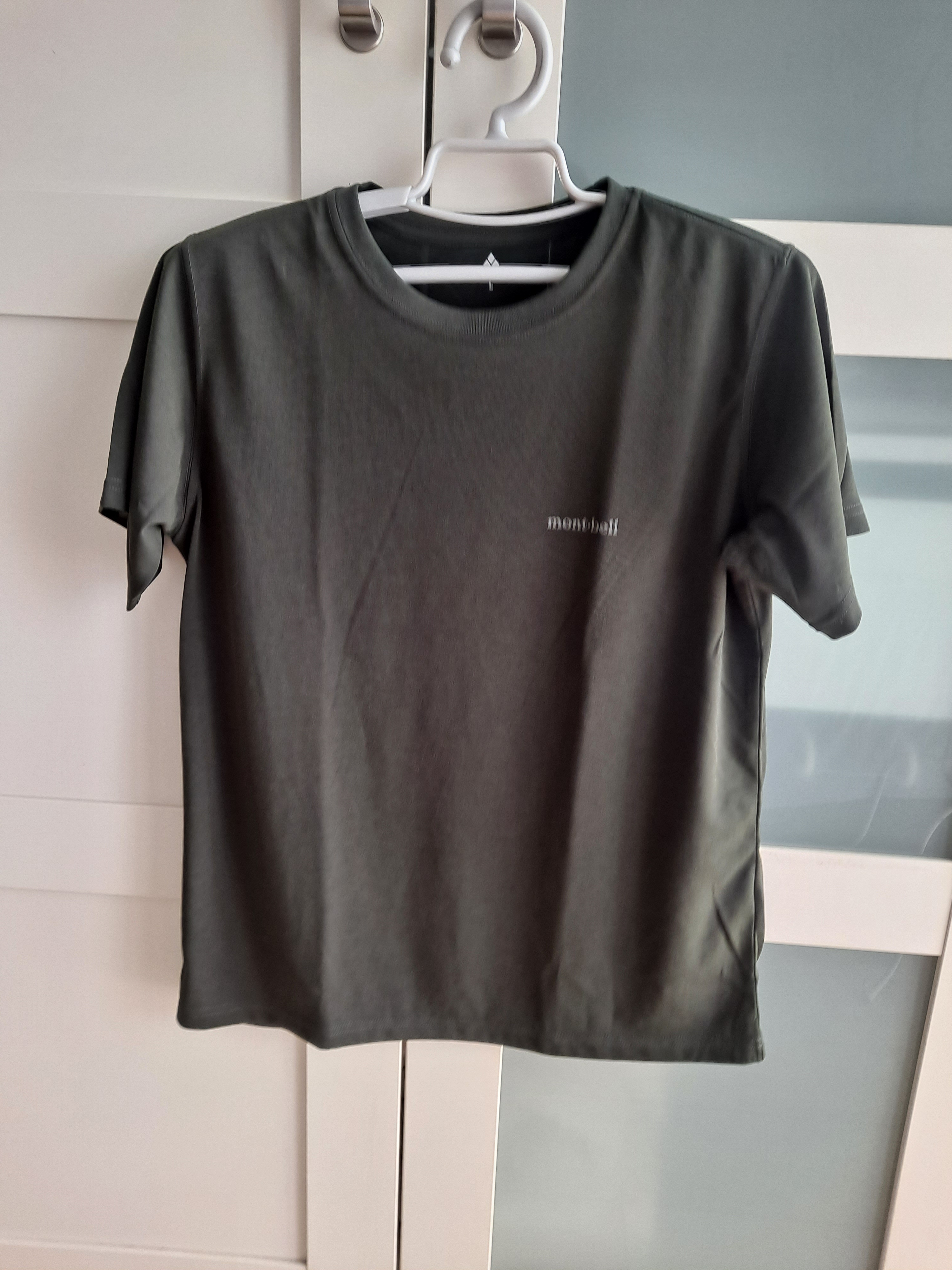 mont·bell长袖t恤女款户外春夏速干透气圆领纯色简约百搭上衣 1114689 LGY浅灰色 M 实拍图