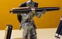 毕加索（pimio）钢笔骑士高端轻奢男生礼物学生成人生日钢笔练字男士签字笔商务礼盒摆件钢笔定制刻字 T02黑金剑夹（钢笔京仓发货不可刻字） 实拍图