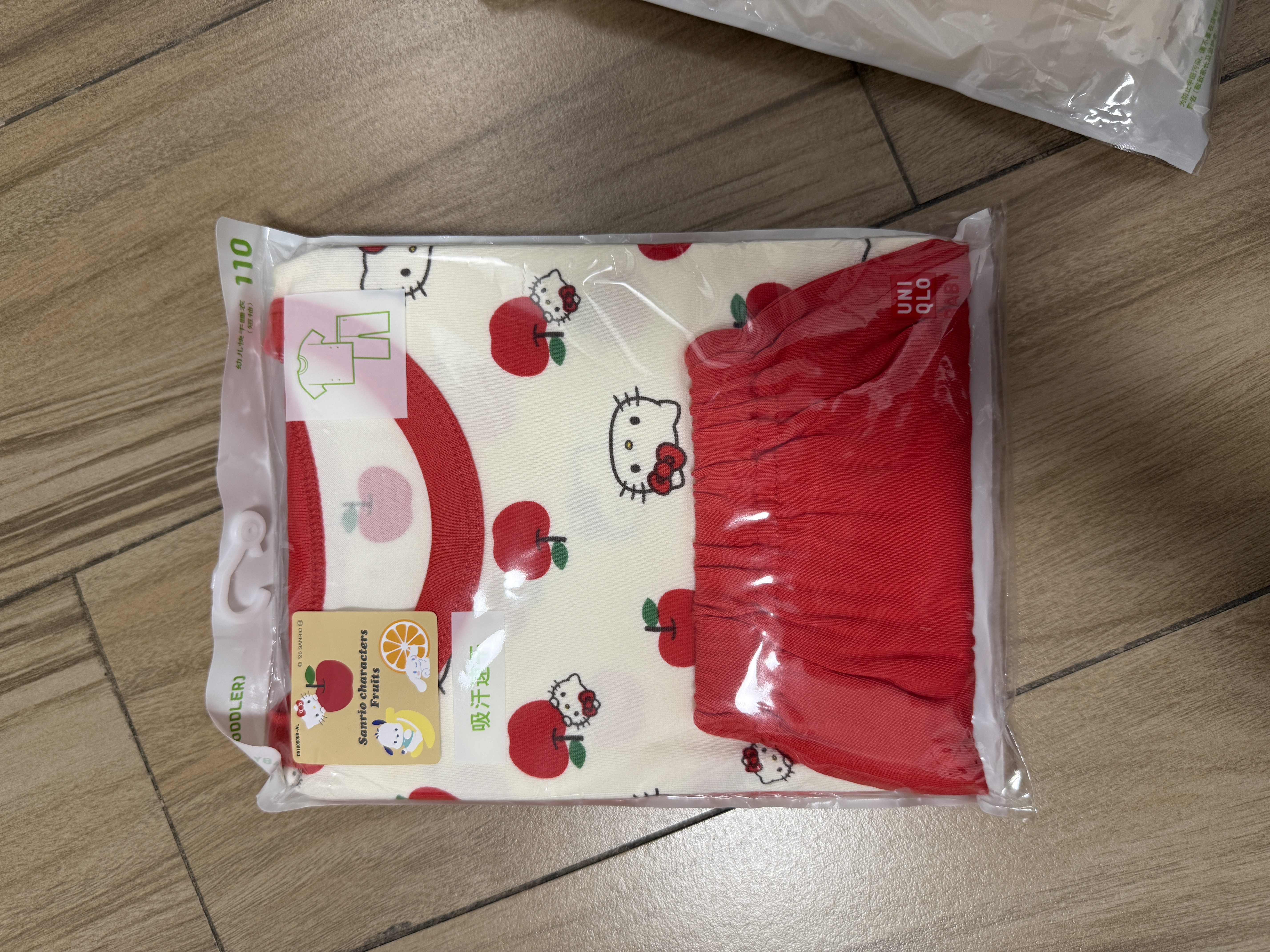 优衣库婴幼儿Sanrio快干睡衣/短袖宝宝UT三丽鸥睡衣484425 13 玫红色 110 实拍图