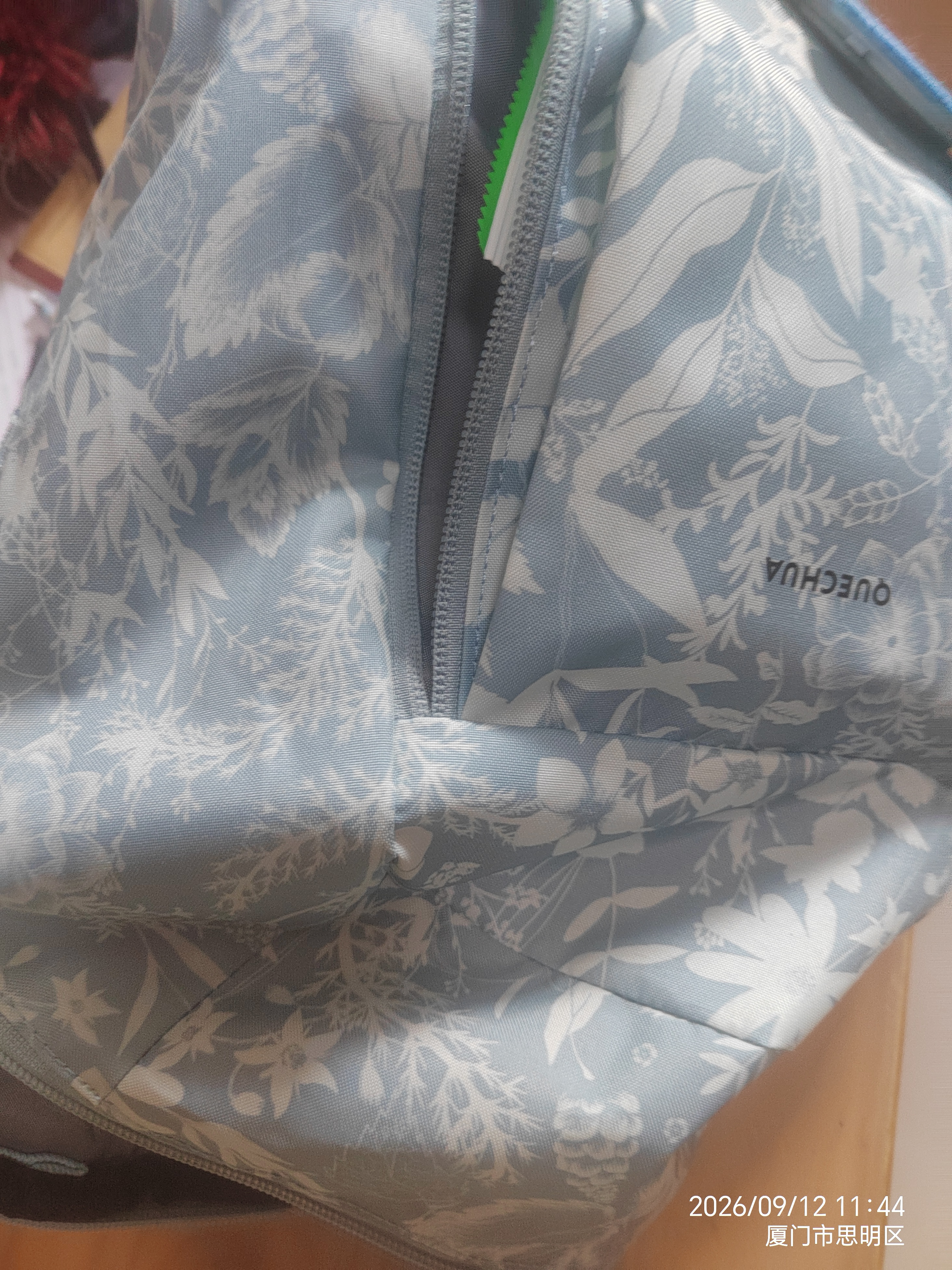 迪卡侬户外登山包徒步背包旅行小包学生双肩儿童书包女书包10L-5045535 实拍图