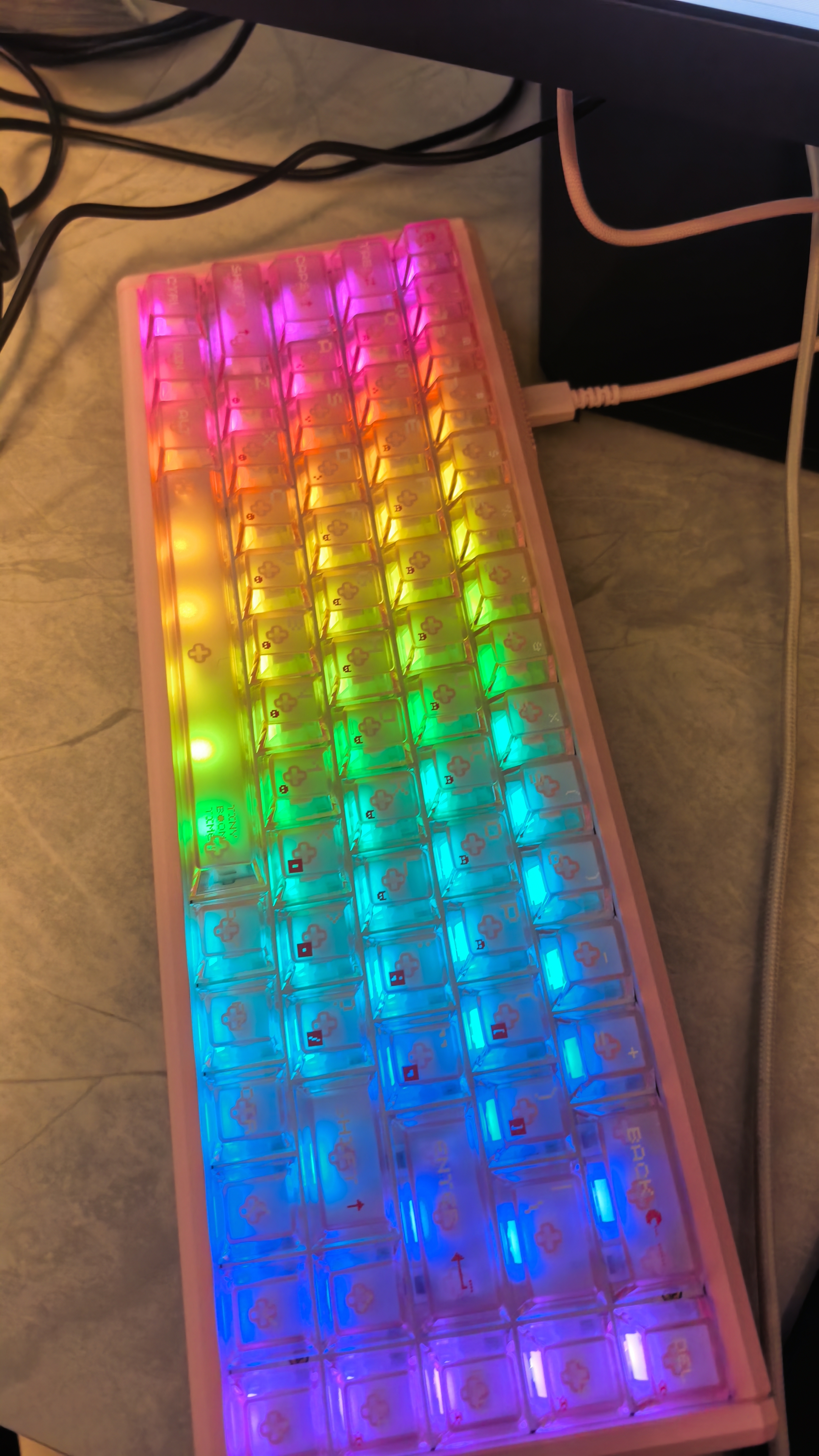 ATKRS6+磁轴键盘 RT客制化电竞游戏机械键盘有线无畏契约68键 RS6+粉武士雪刃轴Pro 实拍图