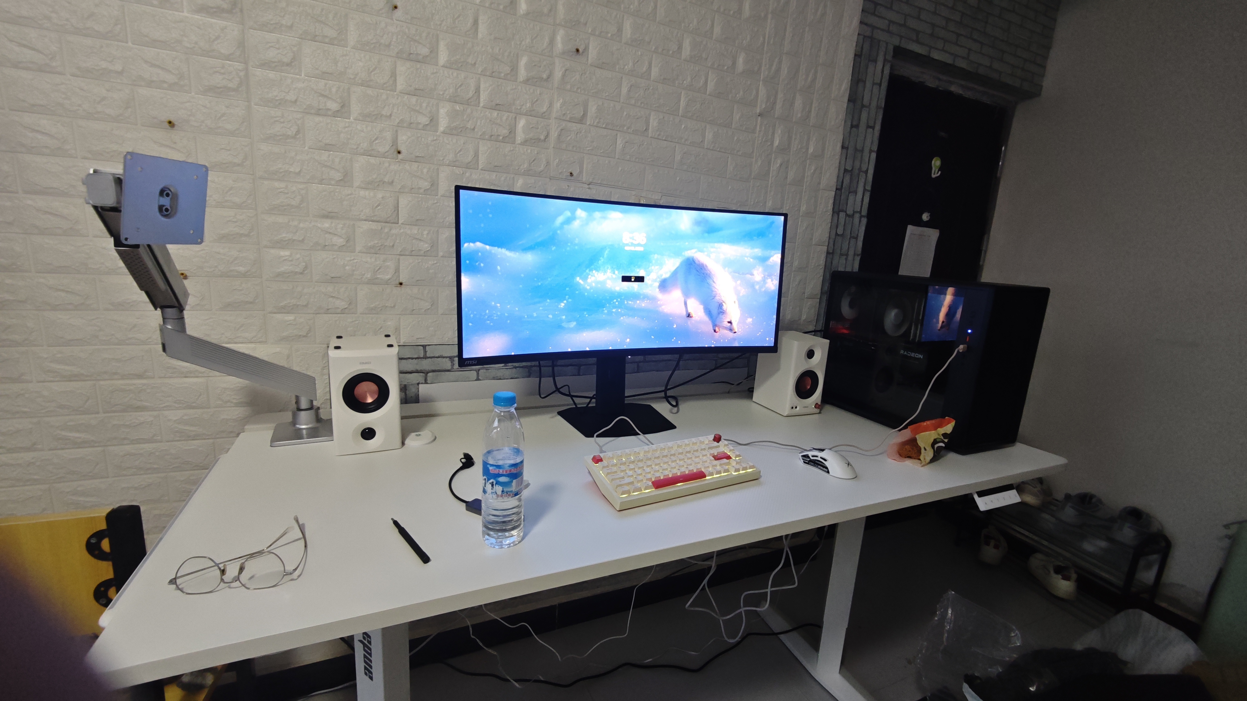 微星（MSI）流光X28 MAG 341CQP QD-OLED X28 34英寸准4K280Hz 电竞电脑显示器 三星第五代QD-OLED面板显示屏 实拍图