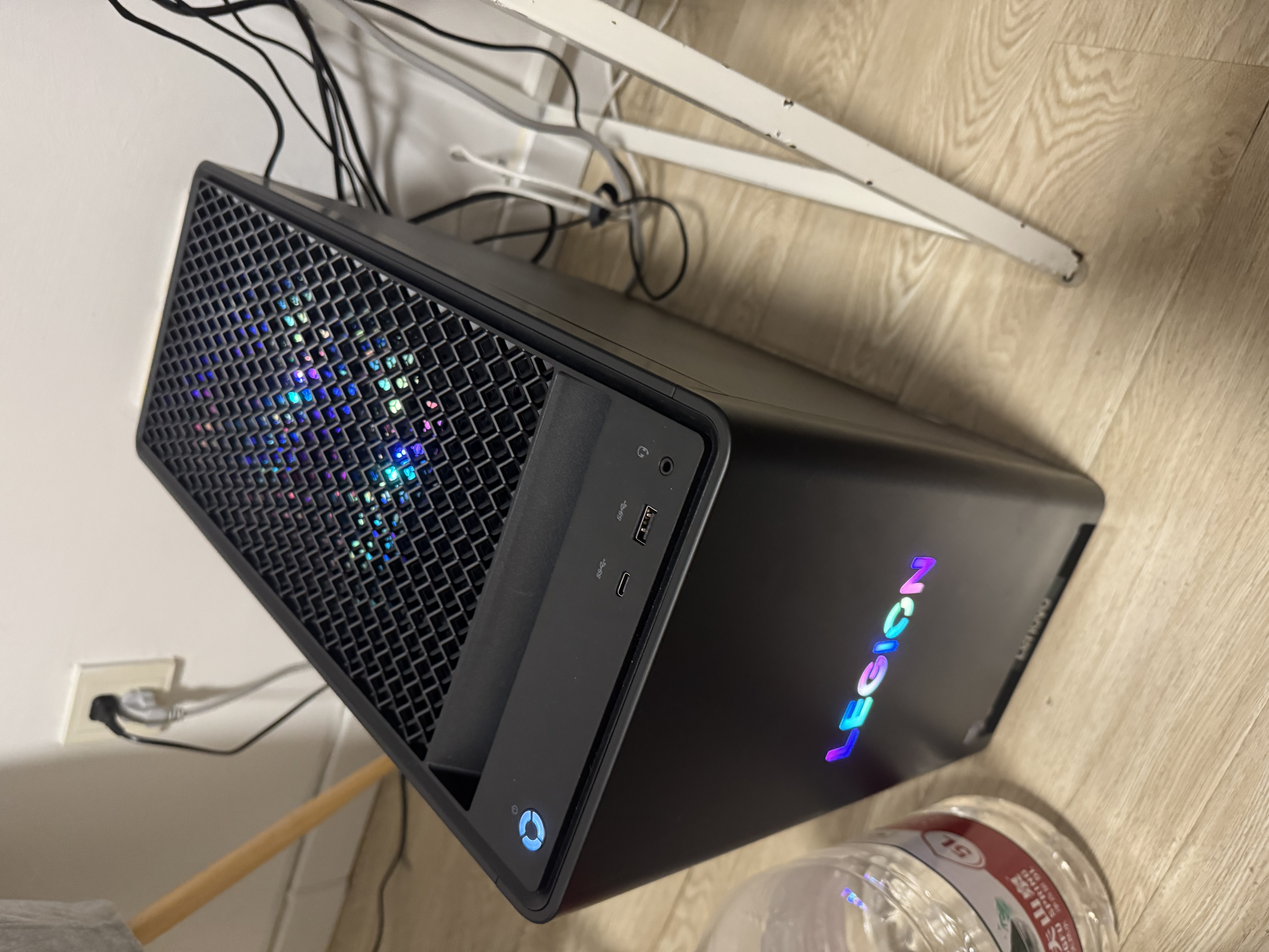 联想（Lenovo）拯救者刃7000K游戏主机台式电脑(U7-251HX RTX5070 12G显卡 16G DDR5 1TB SSD) 影之刃零 晒单实拍图