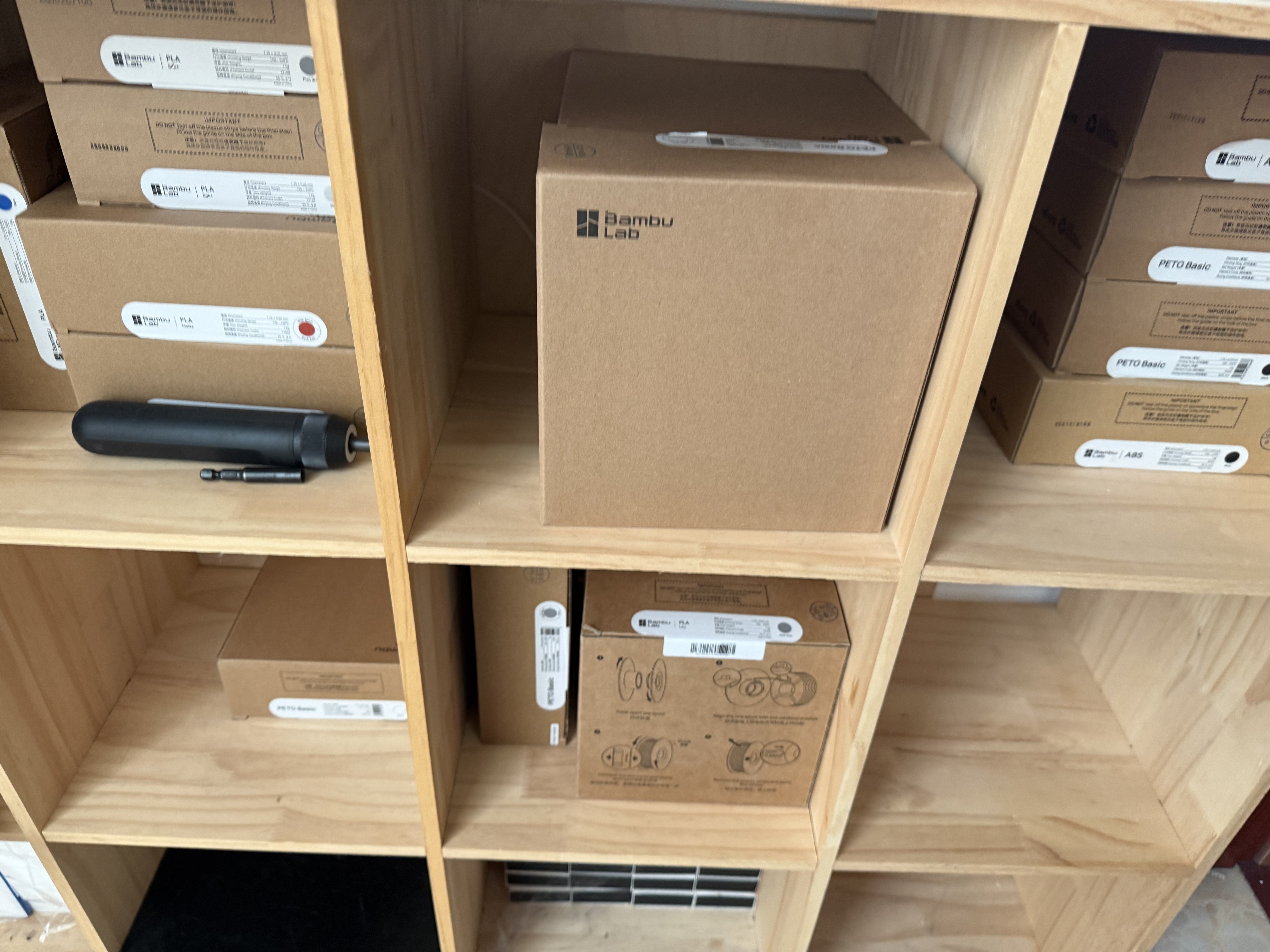 拓竹PLA Lite入门 3D打印耗材 高性价比新手友好 易打印哑光隐纹 RFID智能参数识别 净重1kg 棕色 16800 含料盘 实拍图