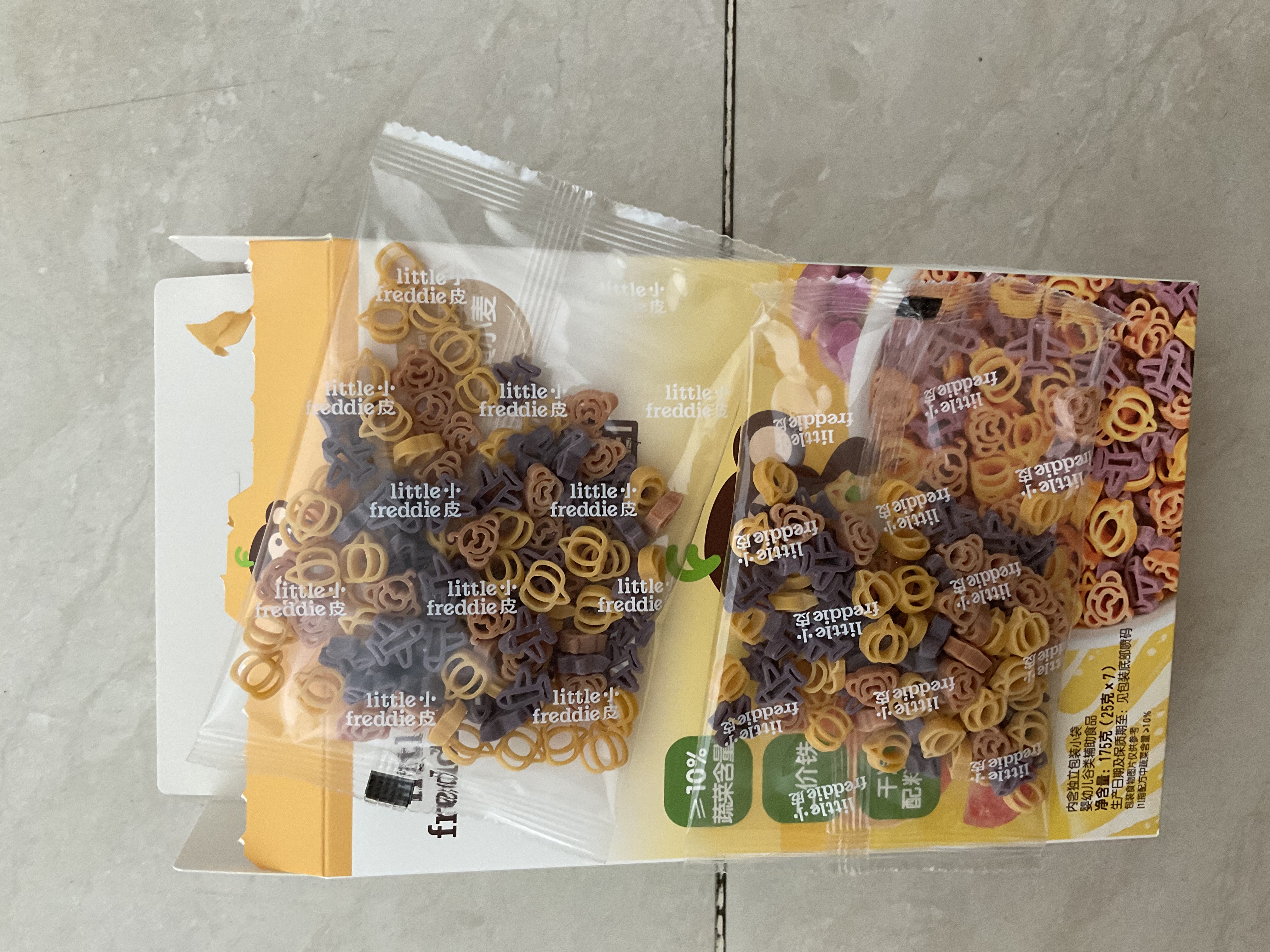 小皮（Little Freddie）婴幼儿面条卡通造型面175g宝宝营养辅食儿童早餐多彩造型卡通 实拍图