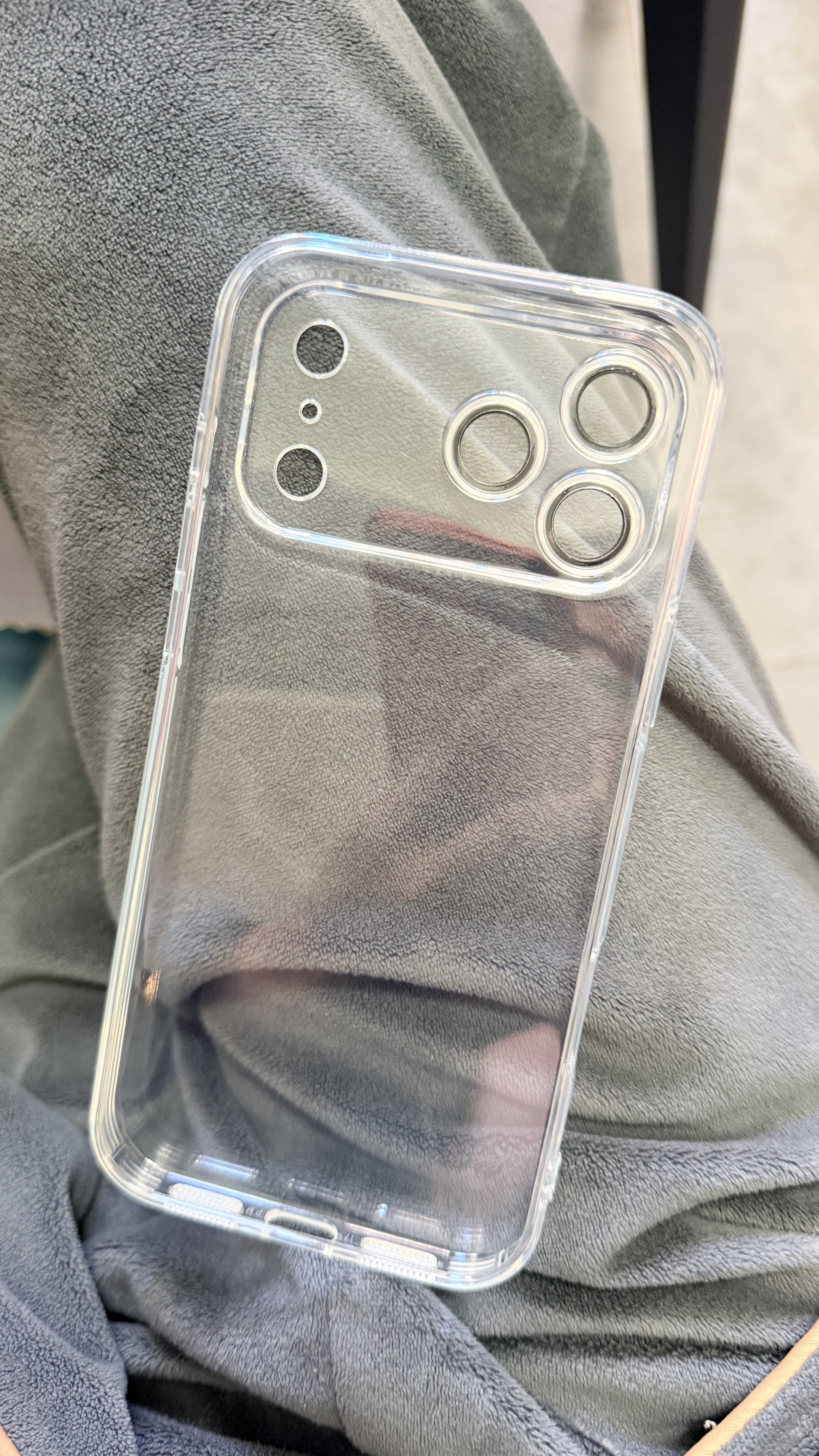 第一卫DIVI【自带镜头膜丨相机按键全包】适用iPhone17promax手机壳苹果17ProMax保护套超薄透明防摔硅胶气囊 实拍图