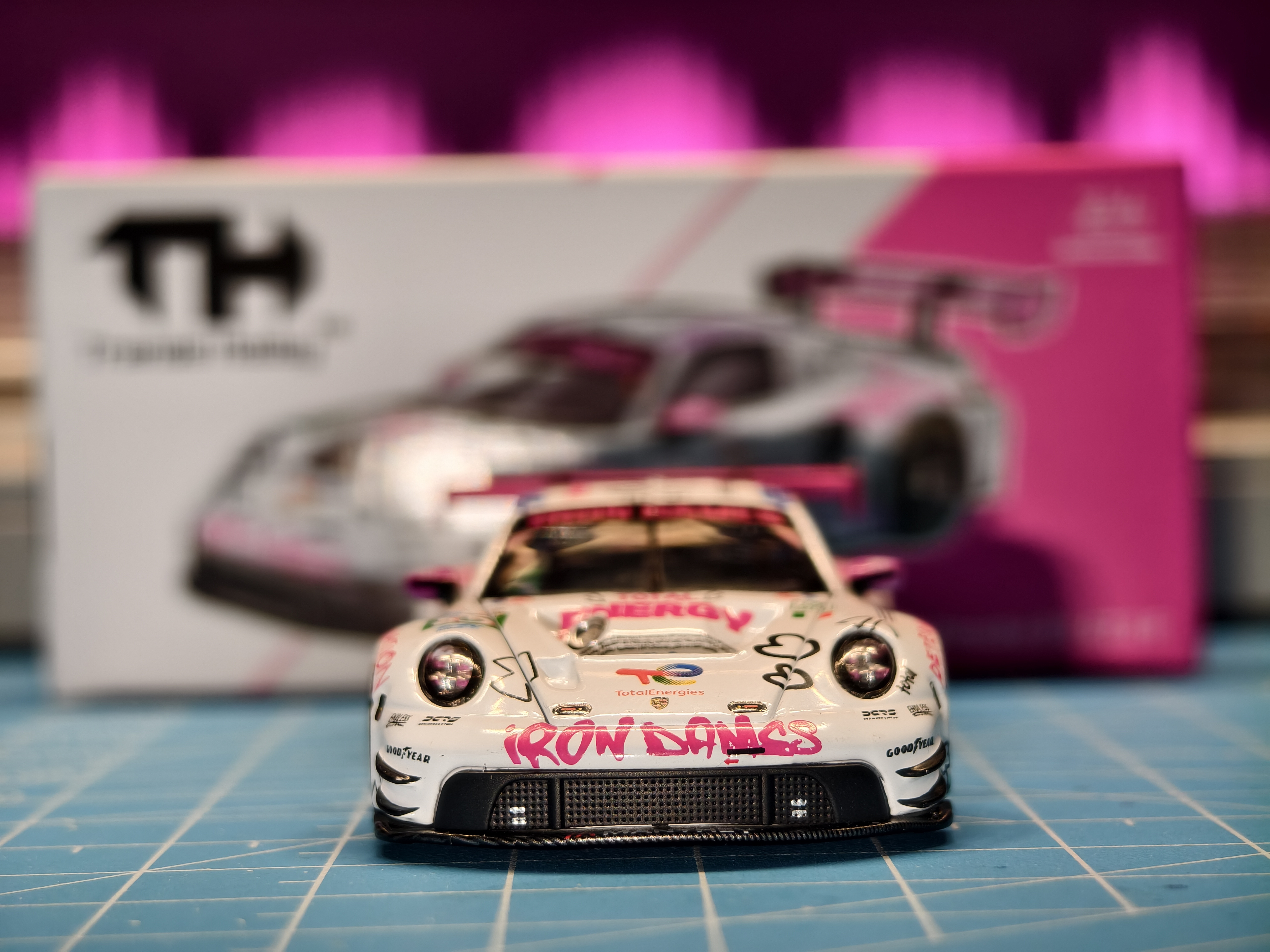 TRENDS HOBBY合金车TH小汽车模型1/64赛车保时捷911 GT3 R勒芒24H 2025 85号 实拍图