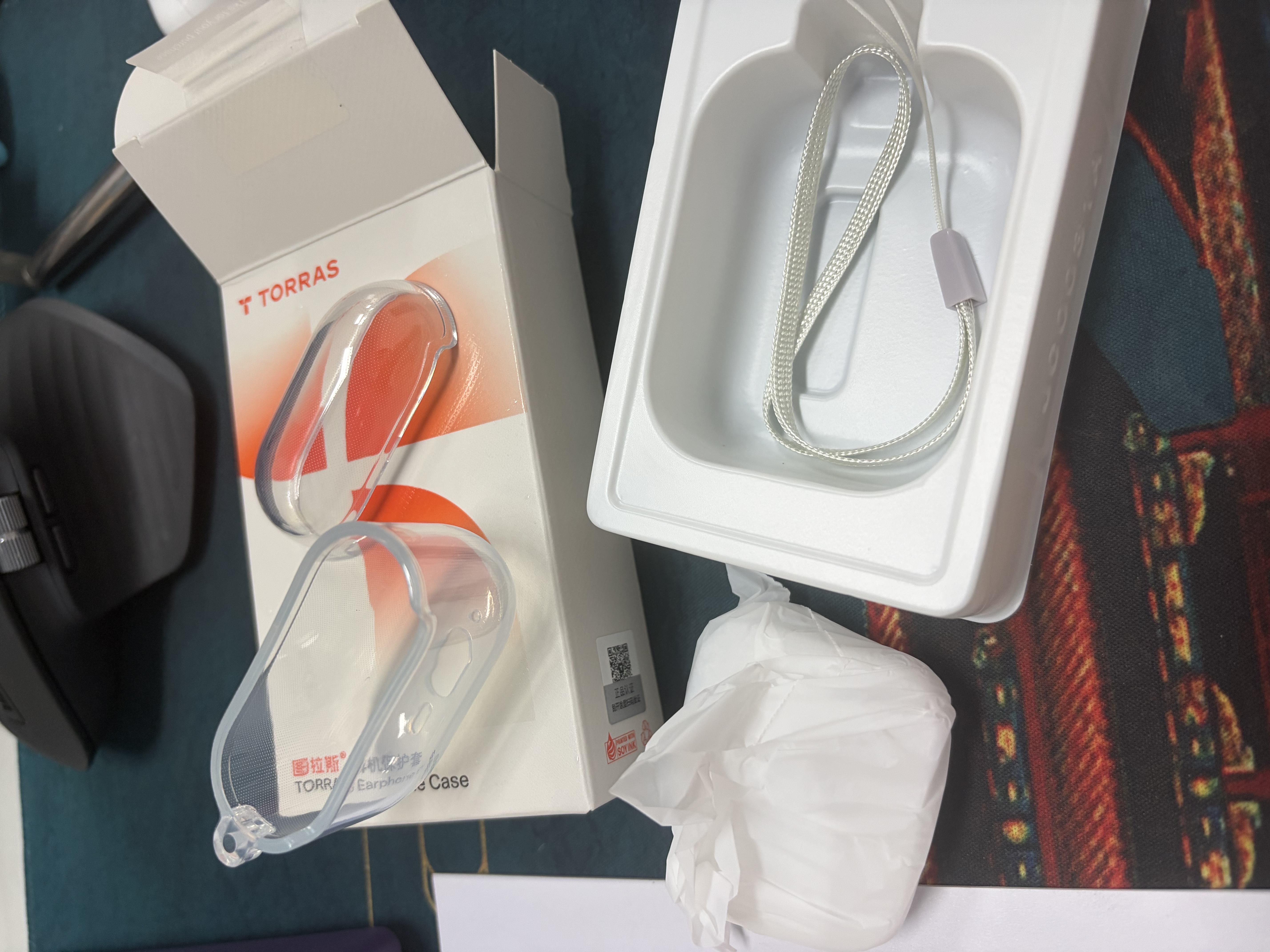 图拉斯【真机开模 | 热销爆款】适用air pods5/4保护套苹果AirPods五代四代透明硅胶三代防摔软壳男女 AirPods 5/4/降噪版【通用】 【裸机美感 超薄透亮】无线充电丨附赠挂绳 实拍图