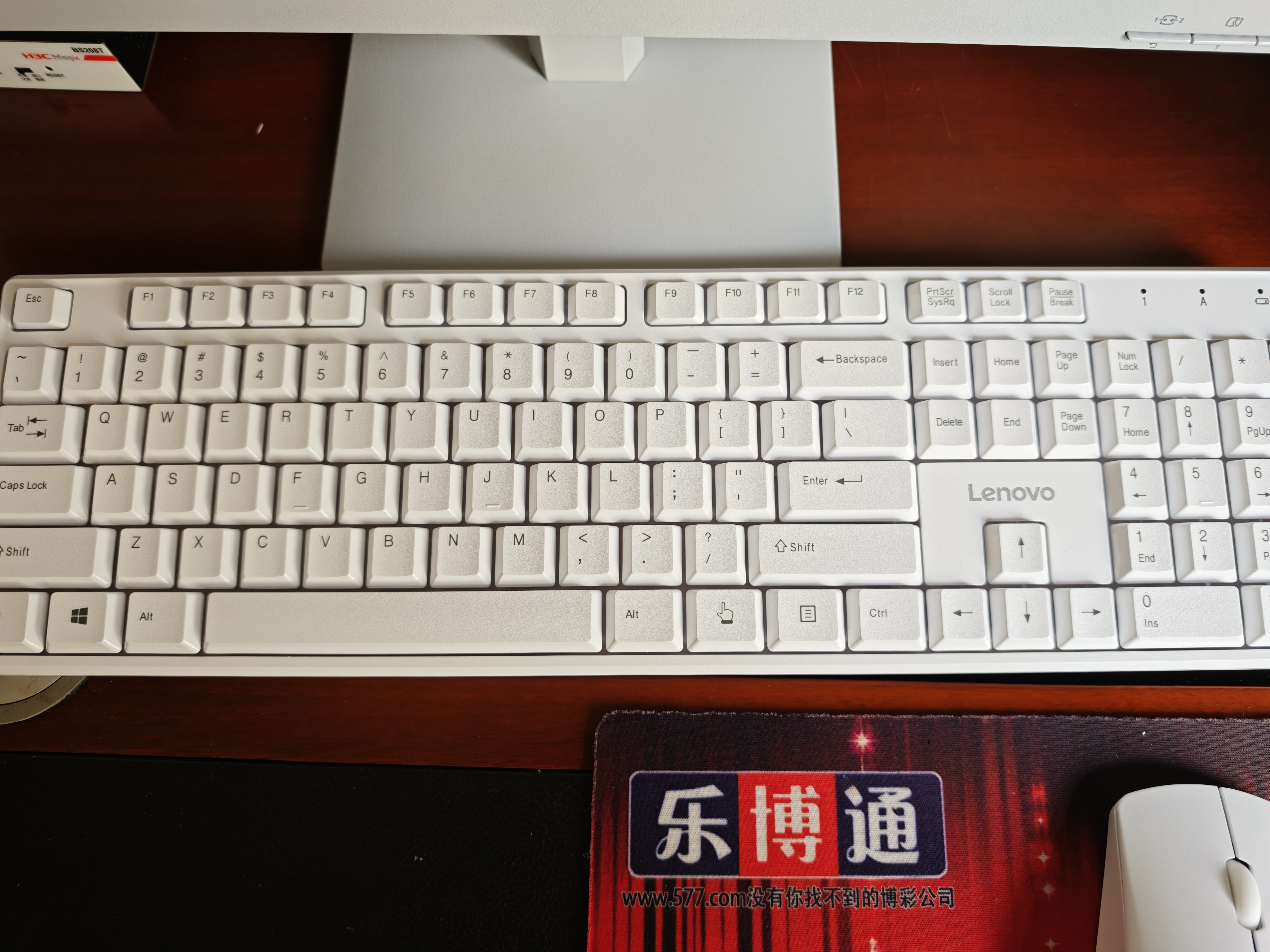 联想（Lenovo）无线键盘鼠标套装 无线键鼠套装 办公鼠标键盘套装 MK23白色 电脑键盘笔记本键盘 实拍图