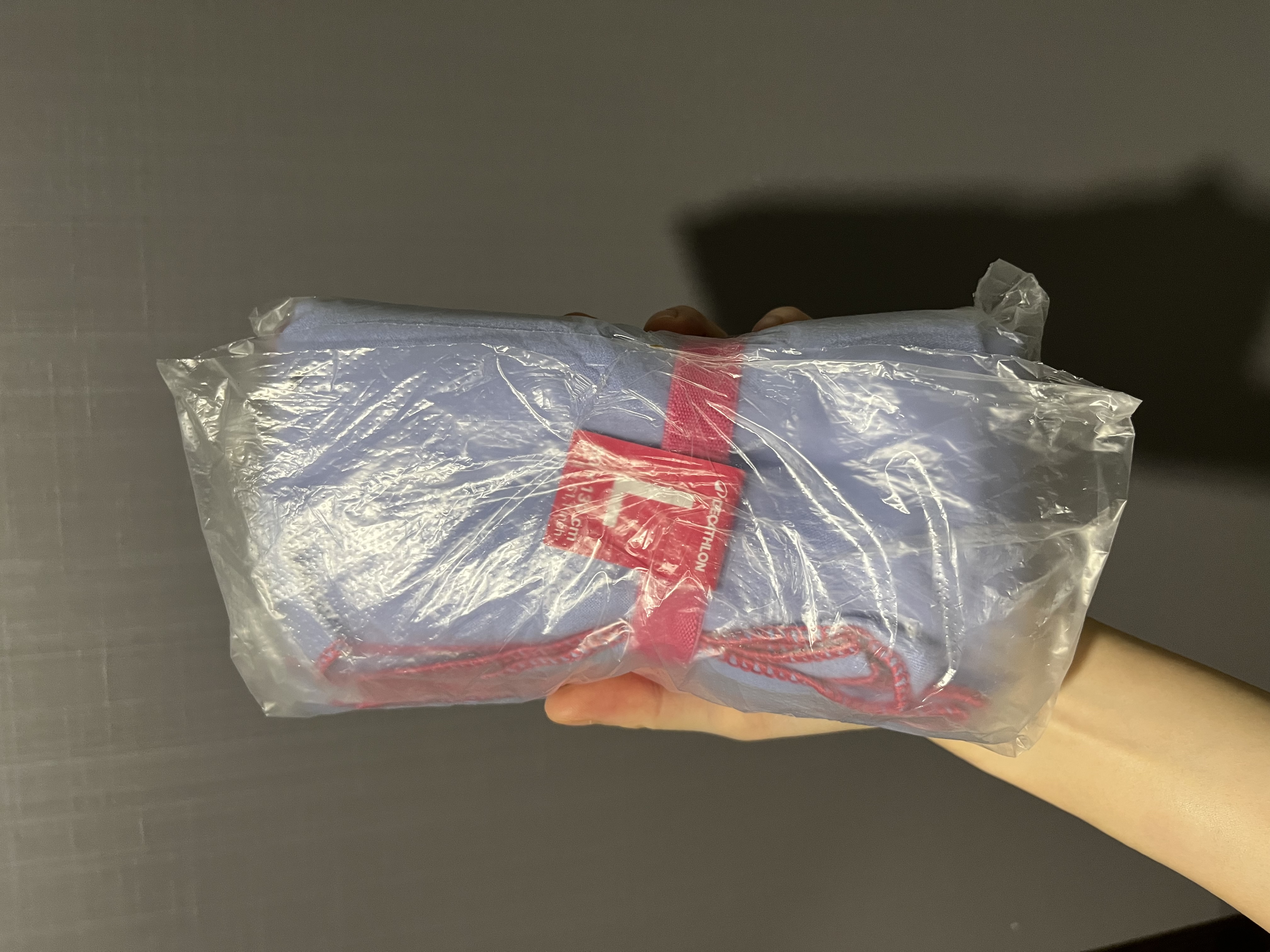 迪卡侬（DECATHLON）快干浴巾吸水毛巾游泳运动防晒去氯健身便携速干户外旅行温泉度假 【平滑款/L码】冰川蓝_130X80cm 标准尺码 实拍图