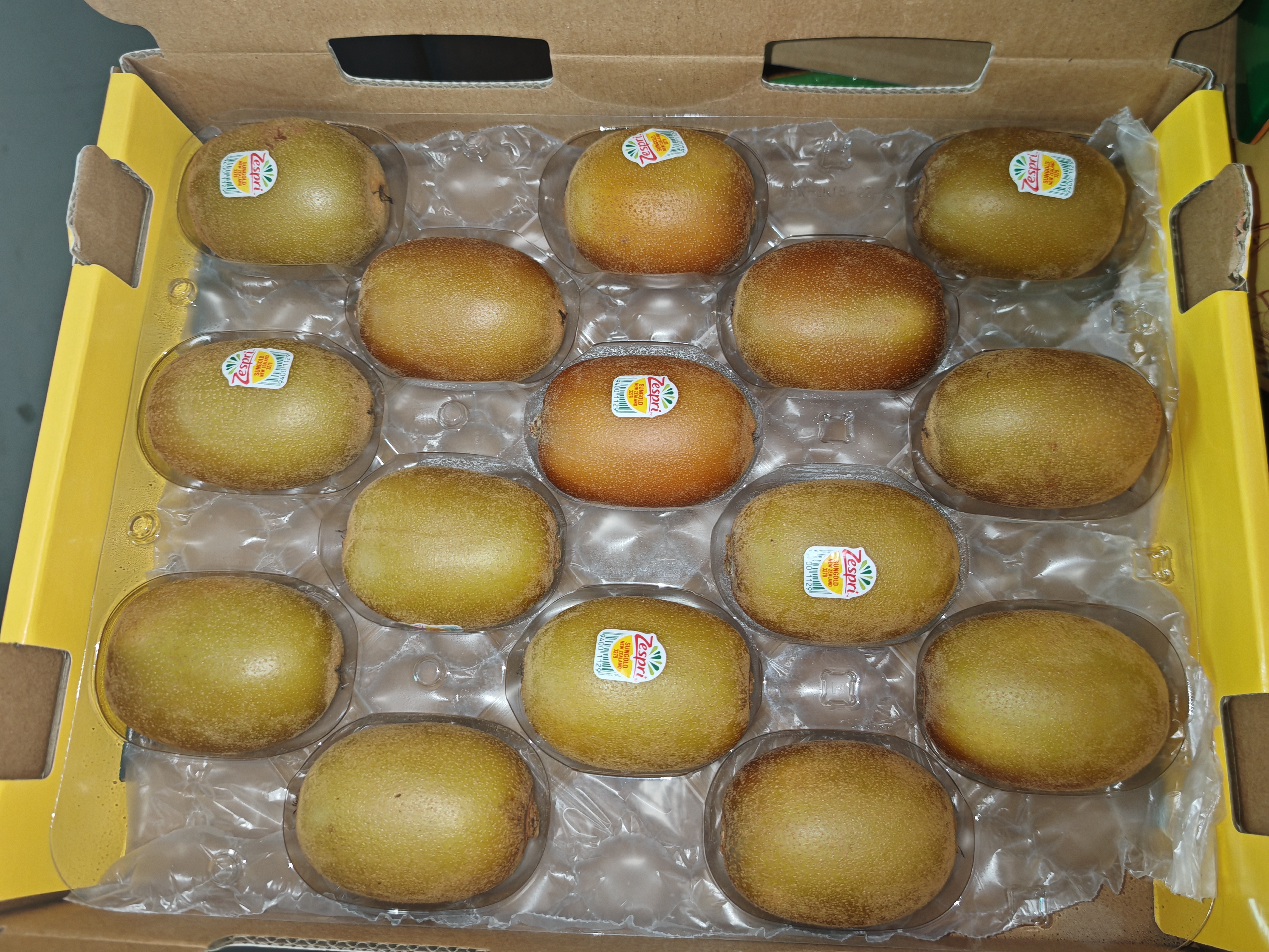 佳沛（zespri）新西兰金奇异果8粒特大果124-146g猕猴桃中秋节礼品送水果礼盒 实拍图