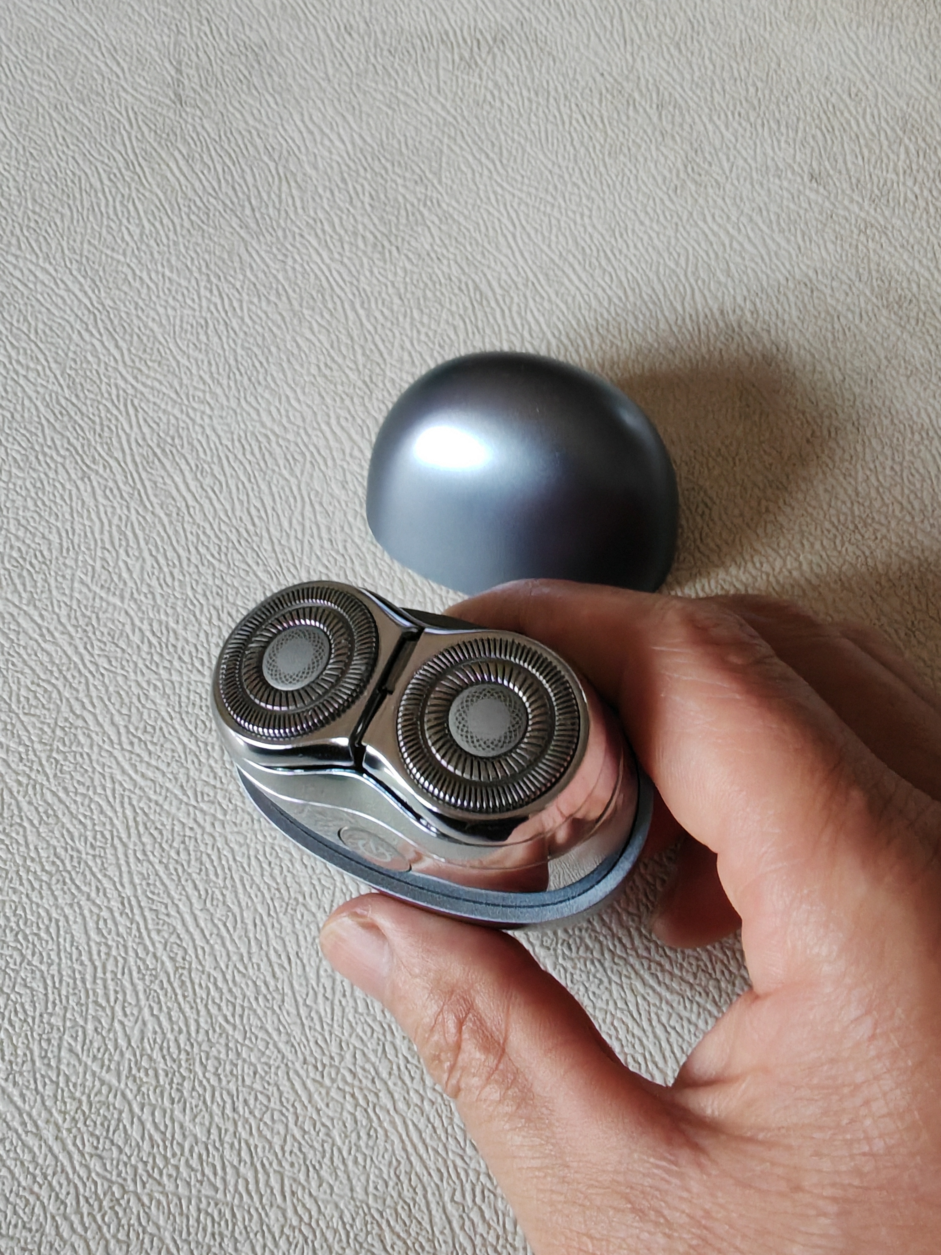 鸿蒙智选【节日礼物】艾优智能电动剃须刀星曜石小巧便携旋转式男士刮胡刀车载快充礼物送男朋友老公父亲 实拍图