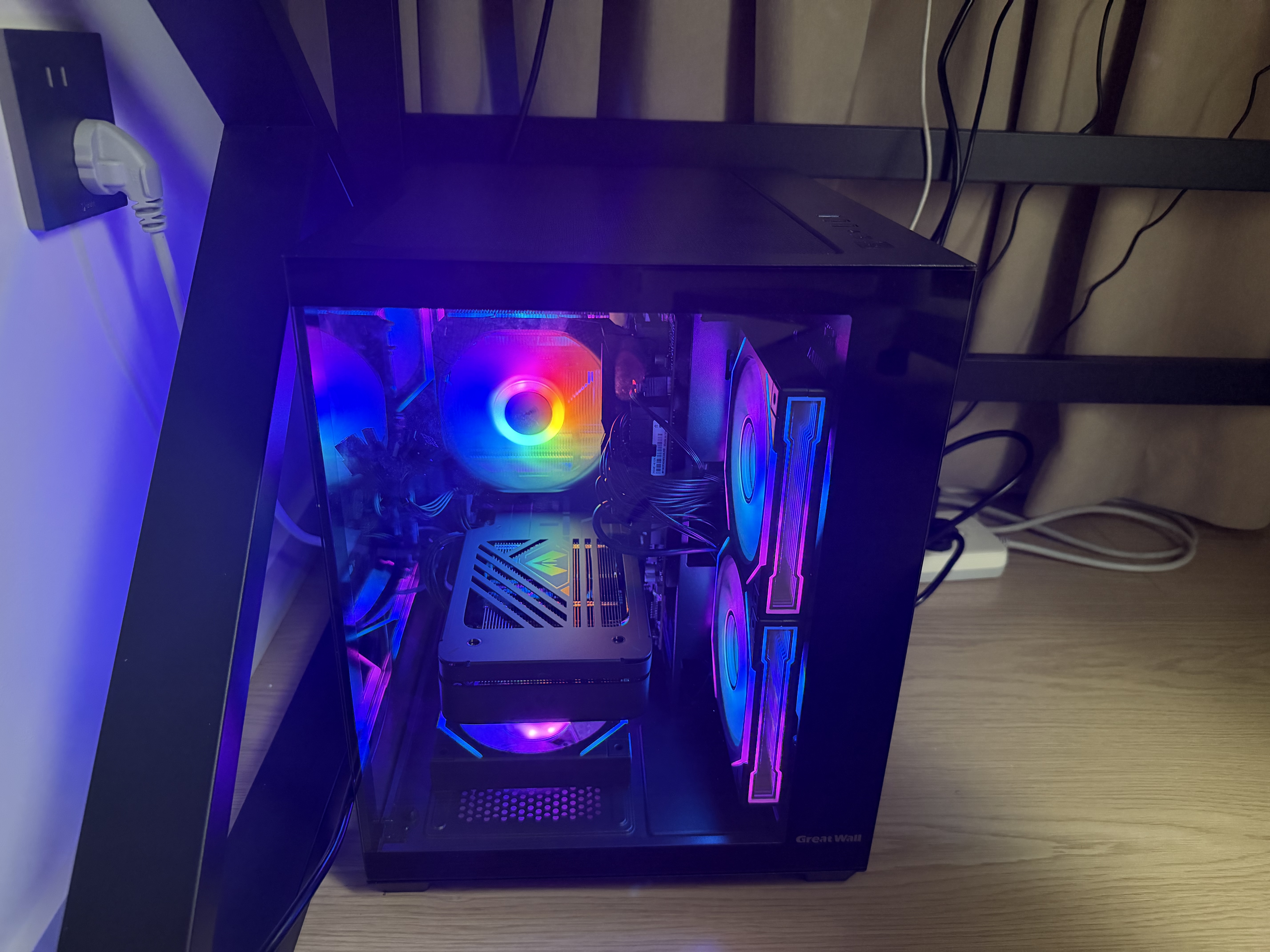 华硕（ASUS）【林树推荐】华硕全家桶 i5-14400F/14600KF 5060ti/5060 海景房游戏台式电脑整机DIY组装电脑主机 配二｜i5-12400F｜RTX5060显卡 实拍图