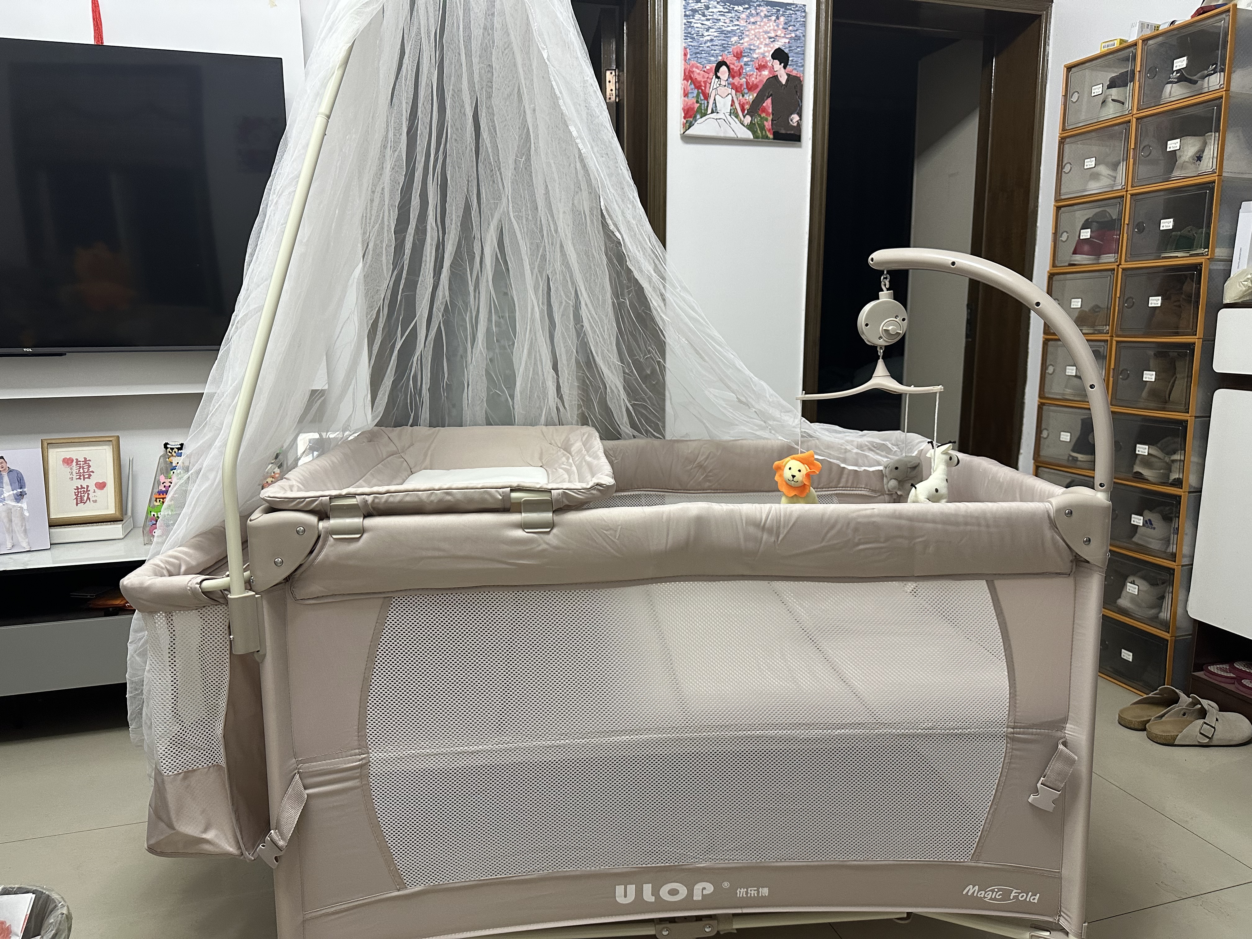 优乐博（ULOP）婴儿床可折叠可移动0-3岁宝宝床多功能婴儿床可升降婴儿拼接床 尿布台婴儿床二合一摇篮摇摇床 一键折叠床豪华款 婴儿用品实用新生儿见面礼物便携折叠婴儿床 实拍图