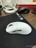 联想（Lenovo）GM11WR无线蓝牙三模鼠标 游戏电竞可充电鼠标RGB灯效 便捷笔记本办公电脑鼠标 极光系列右手型白色 实拍图