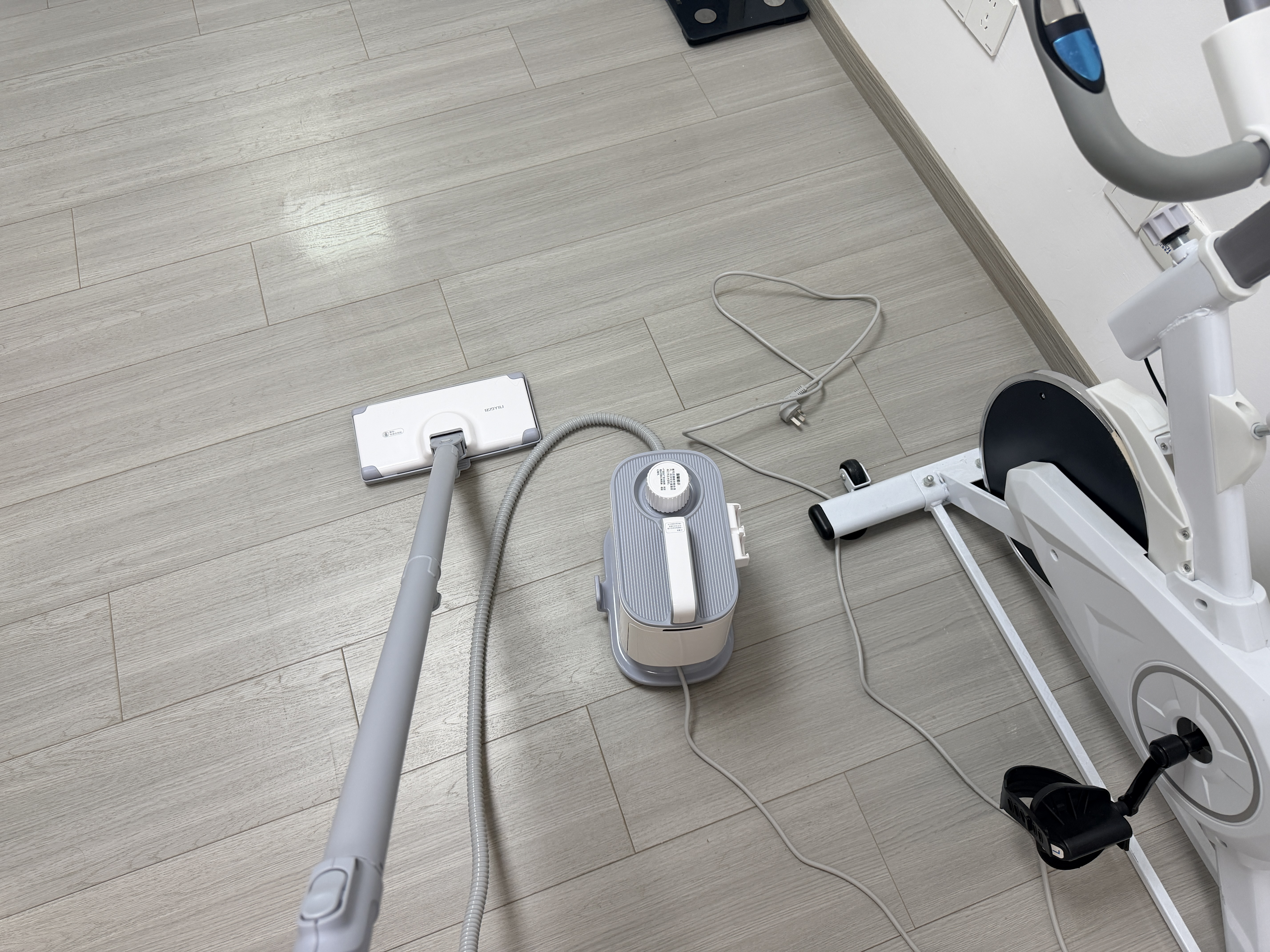 亿力【榜单TOP1】145°C高温高压蒸汽拖把清洁机家政厨房抽油烟机地毯空调多功能清洗一体机1003拖地款 实拍图