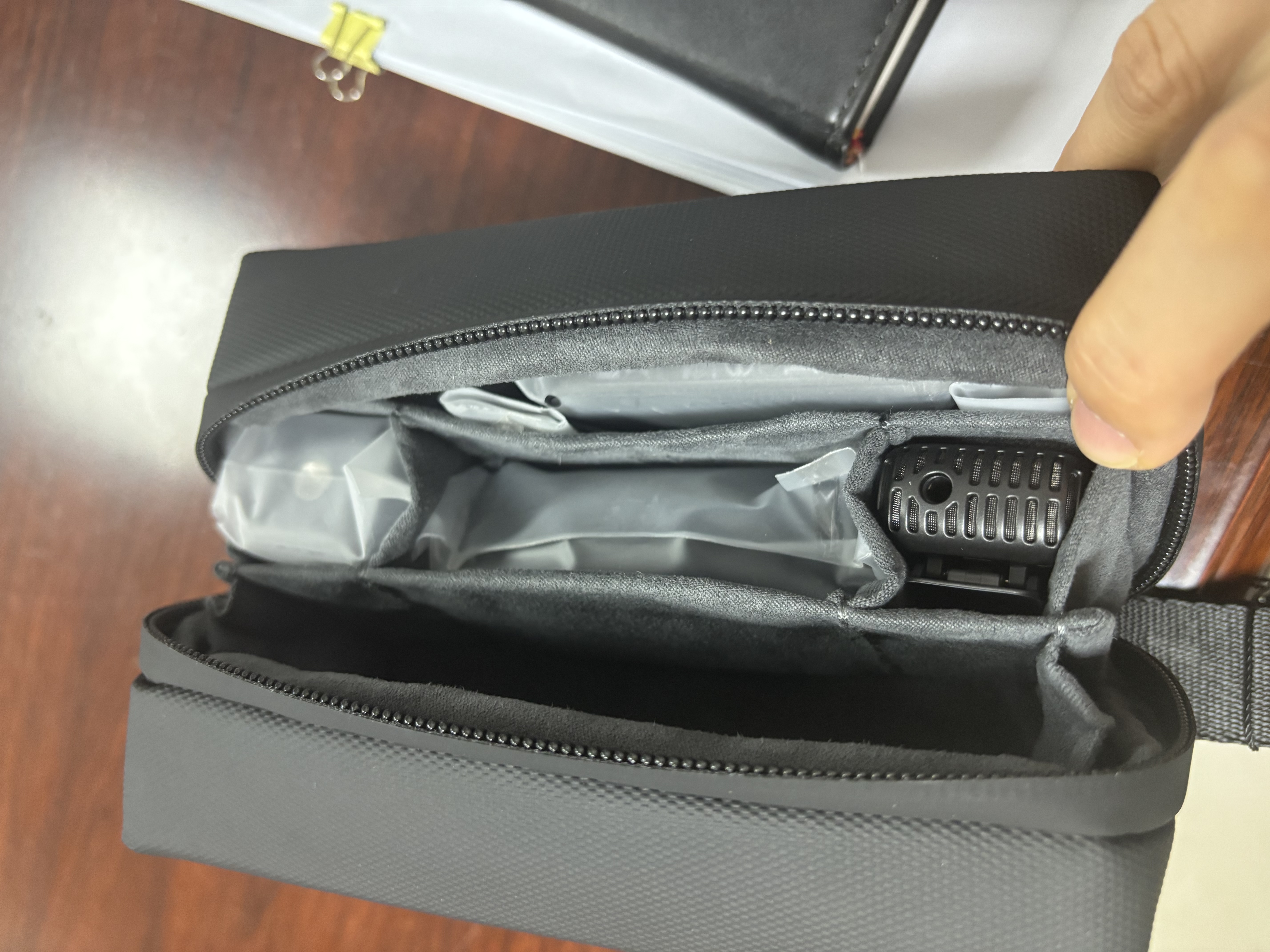 大疆 DJI Osmo Pocket 3 全能套装 一英寸口袋云台相机 OP灵眸手持数码相机 旅游vlog 便携美颜摄像 实拍图