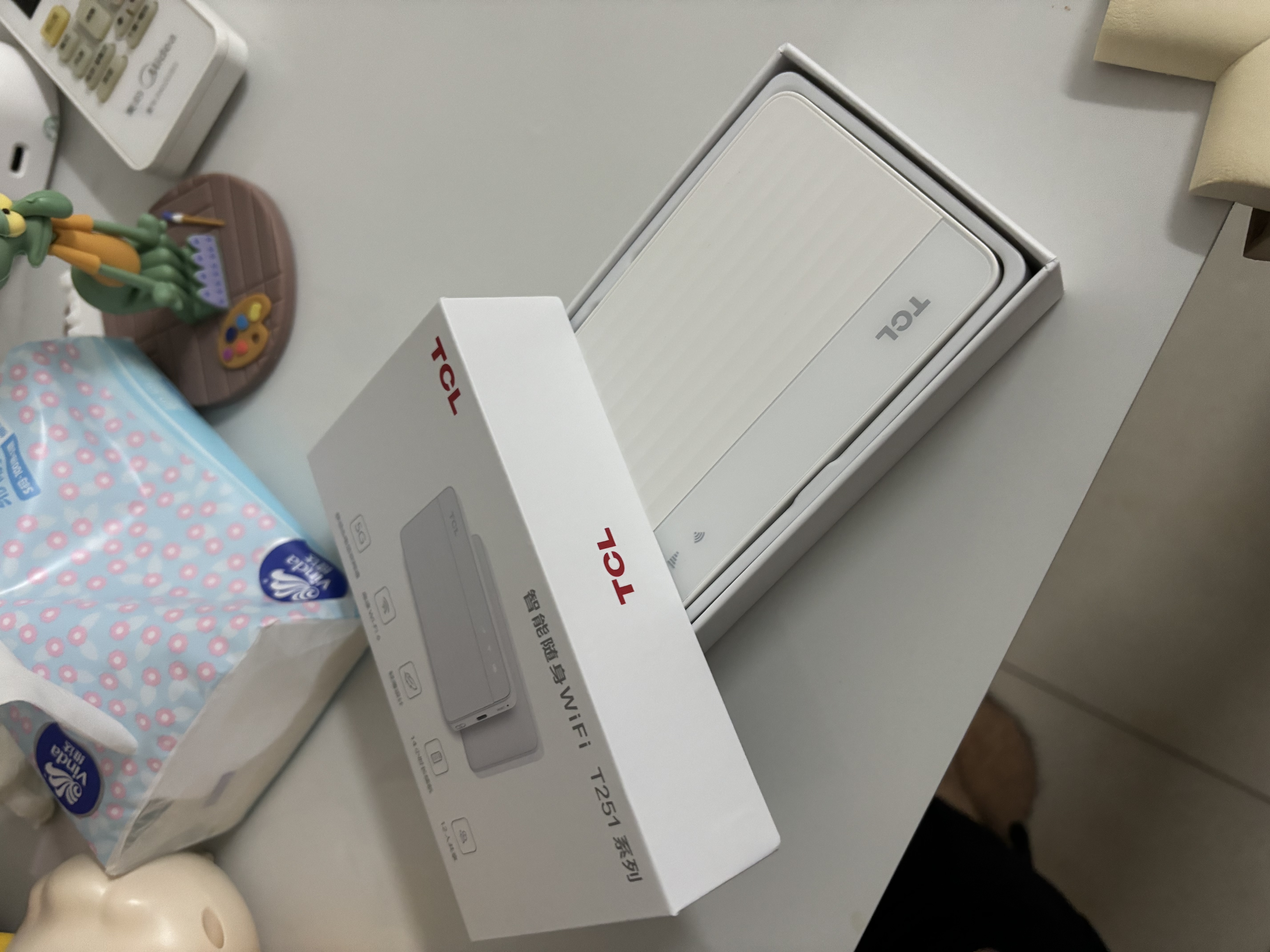 TCL随身wifi2026新款全国通用可移动便携式热点免插卡无线网wi-fi6无限制大流量车载4G路由器5GXY15B 【旗舰T251】5G REDCap低功耗长续航 足额不虚标月享1500G流量 实拍图