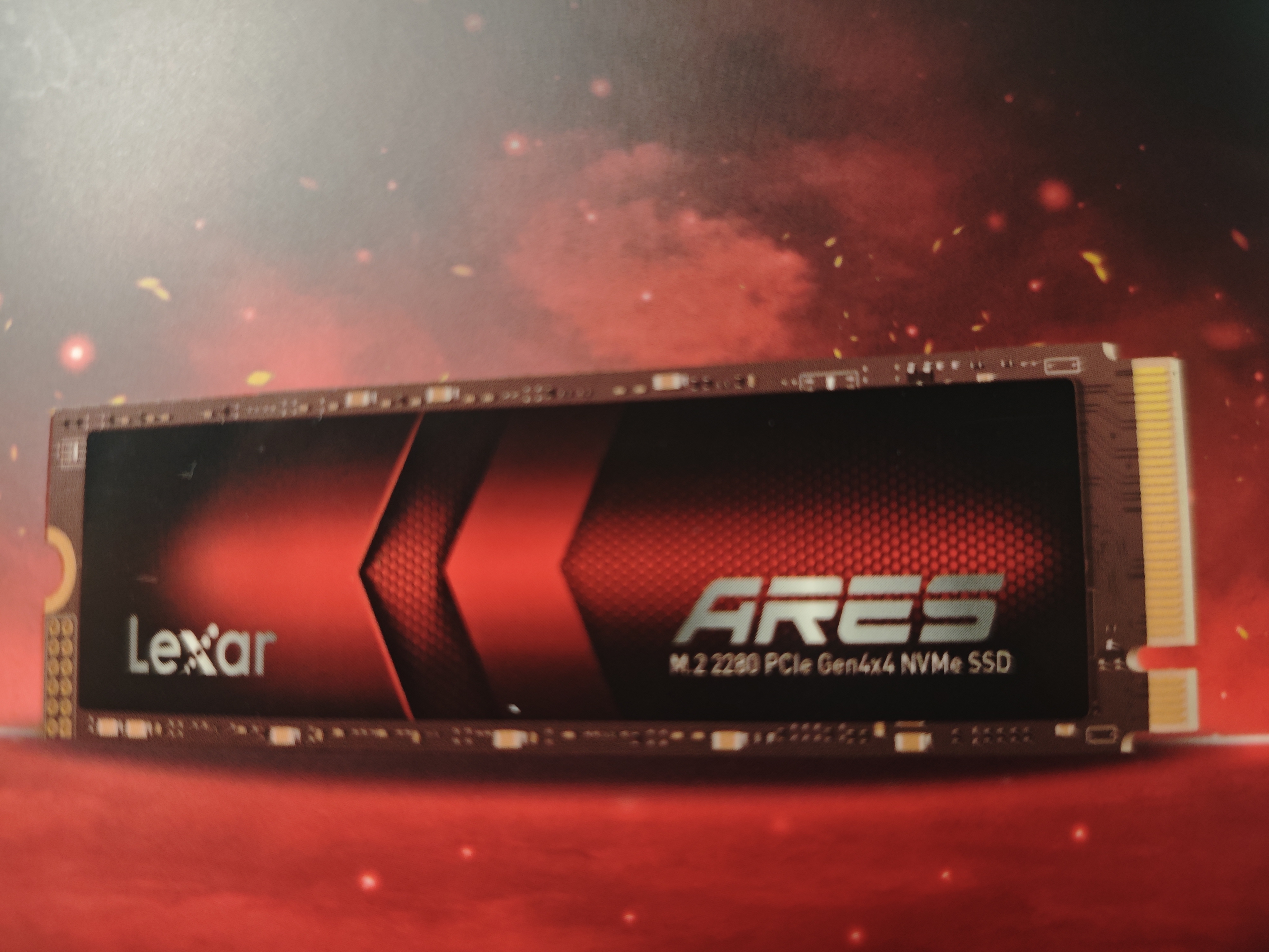 雷克沙（Lexar）4TB SSD固态硬盘 ARES 战神系列 M.2接口(NVMe协议) PCIe 4.0x4 读速7400MB/s TLC颗粒 游戏装机 实拍图