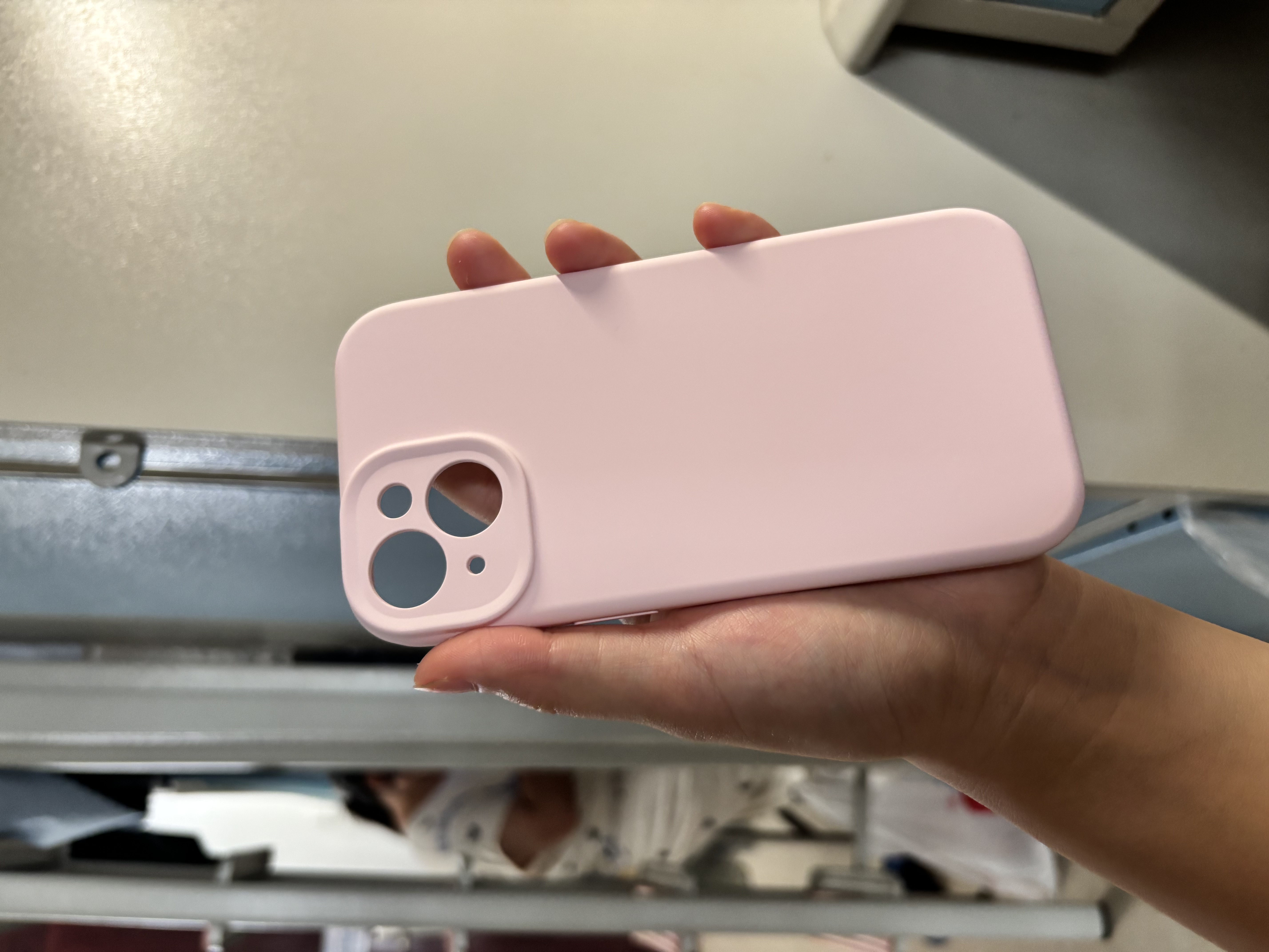 第一卫DIVI【官 版 真 液 态】适用苹果15手机壳iPhone15保护套液态硅胶亲肤镜头全包防摔男女款粉 实拍图