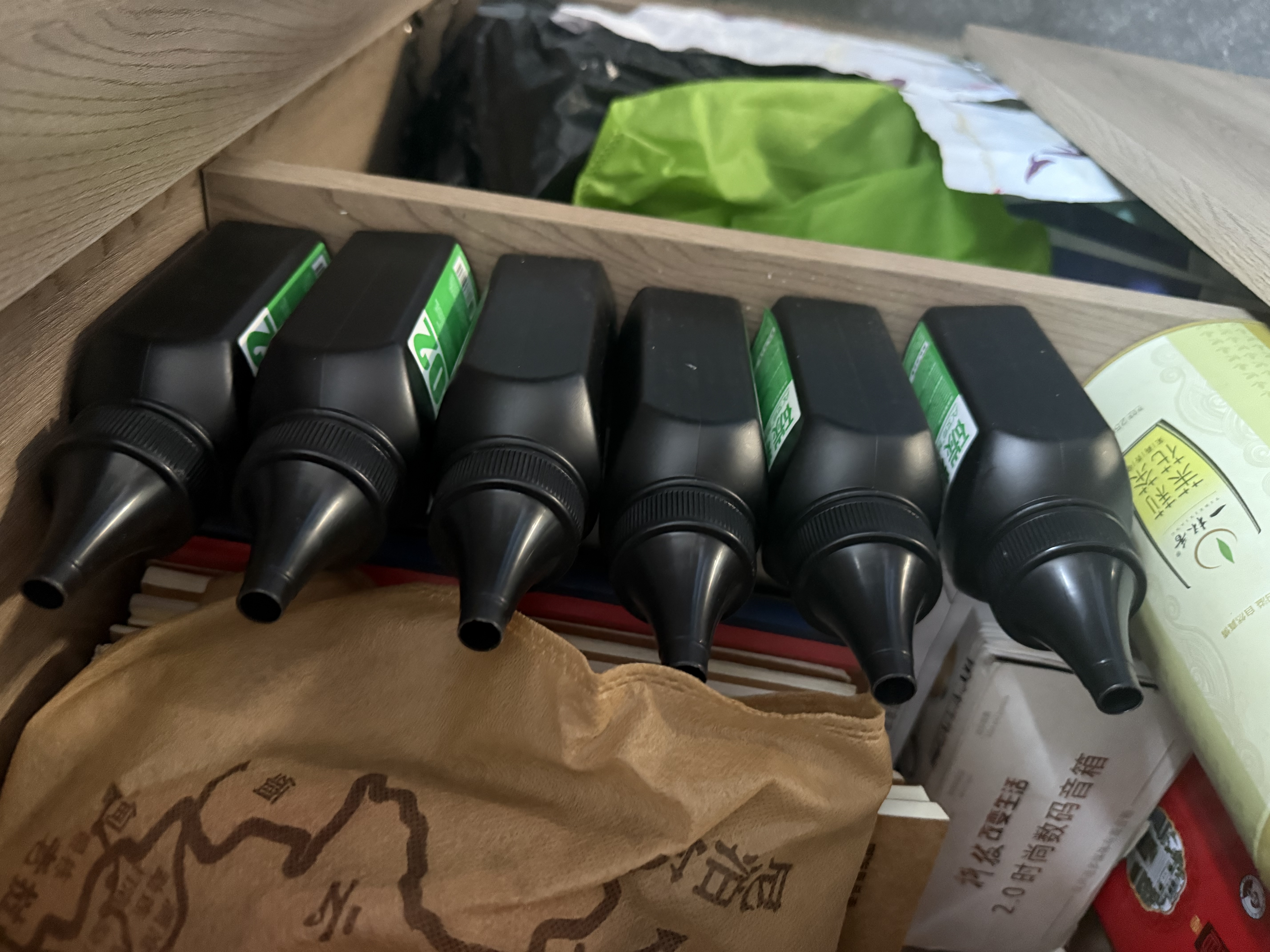 艾印适用惠普打印机墨粉M1136 M126a M126nw 88A M128fw CC388A 通用hp M1213nf硒鼓碳粉 【6瓶装】100克/瓶 加黑高清型 实拍图
