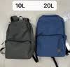 京东京造轻量双肩背包20L升级版2.0 男女运动旅行通勤学生书包 海蓝 实拍图