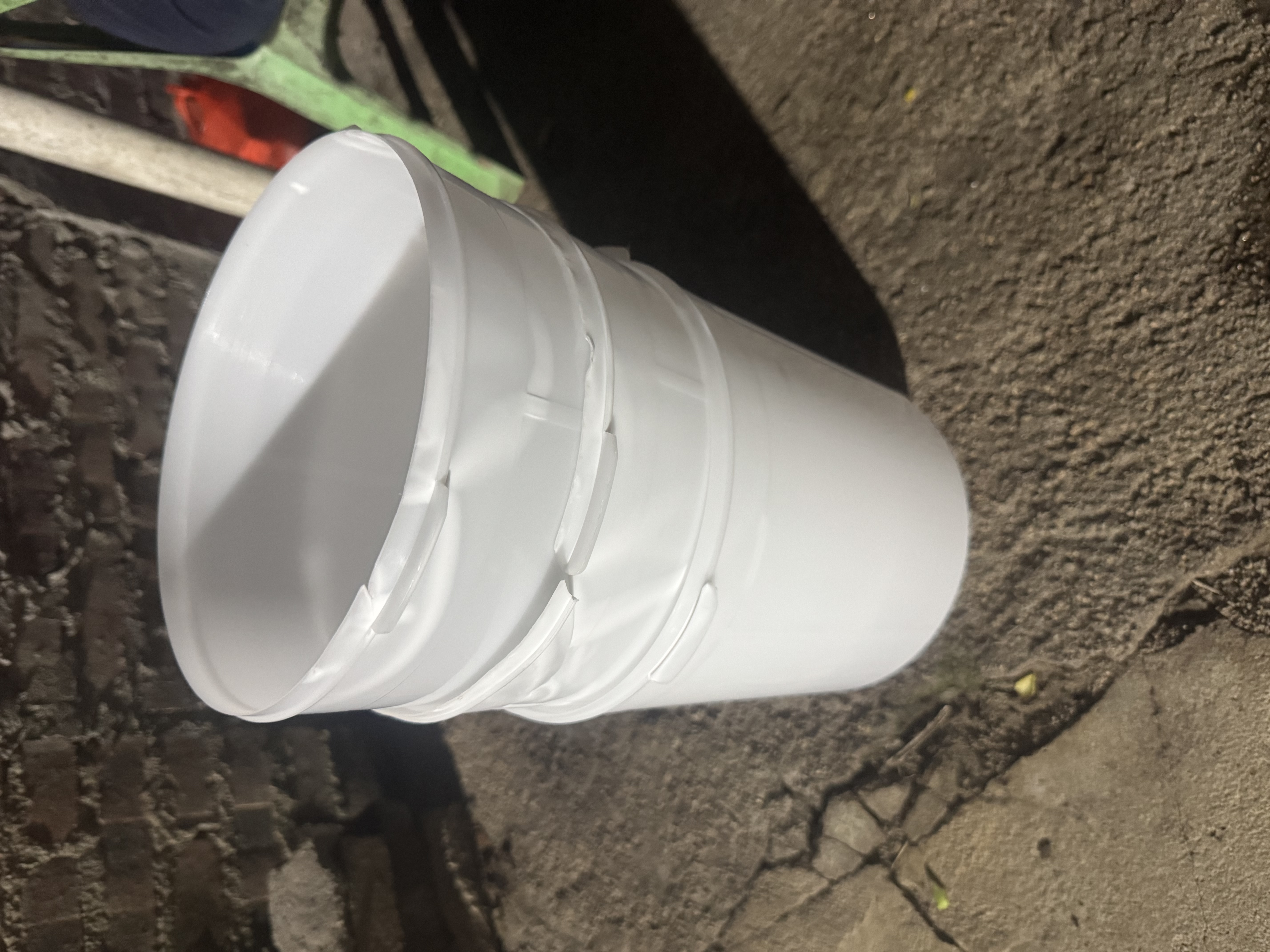 耐尔尼鸡用饮水器喂鸡饮水器自动饮水桶喝水壶家禽鸭鹅鸽子用喝水桶 16斤装鸡饮水桶 实拍图