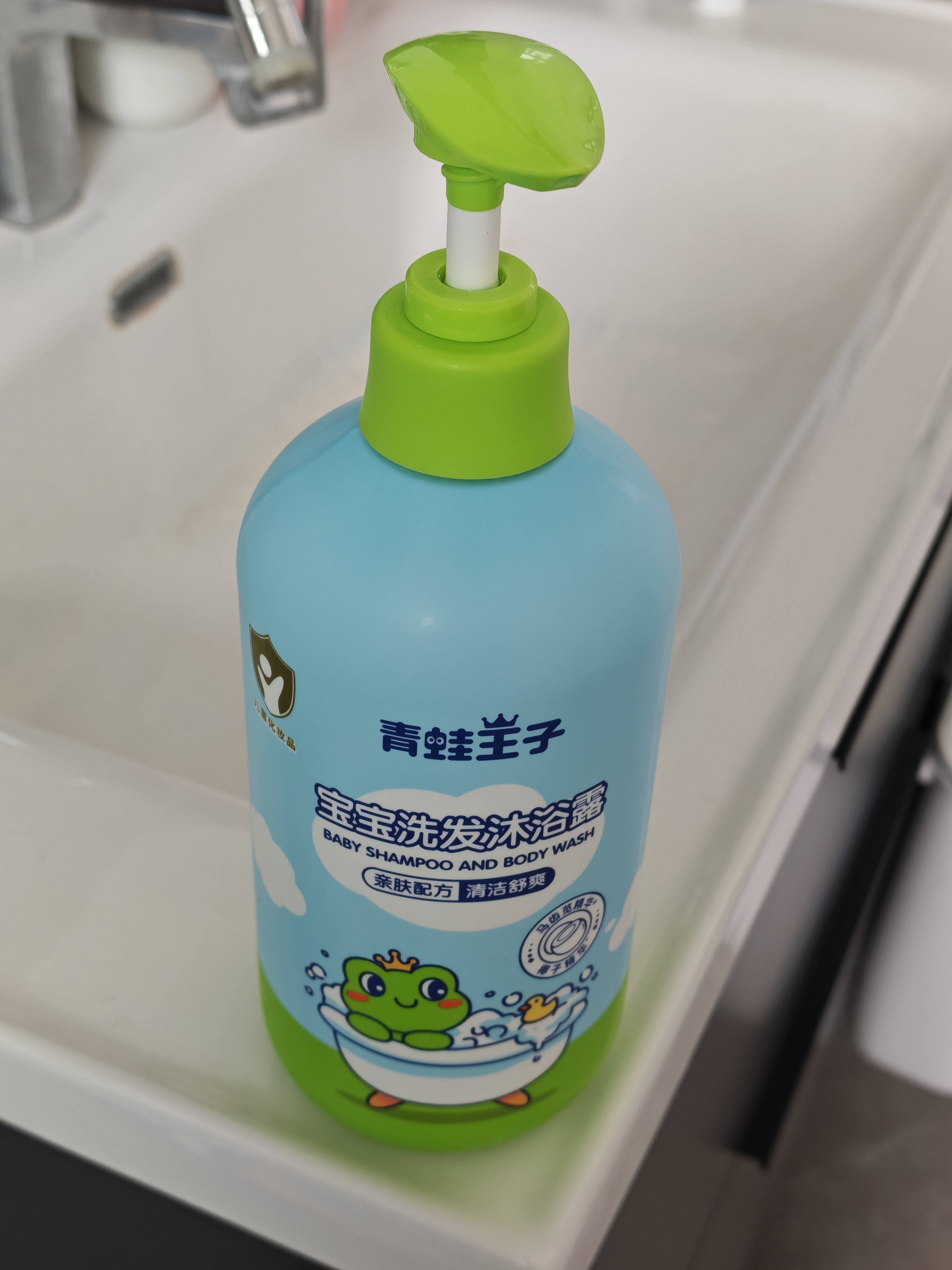 青蛙王子儿童洗沐二合一1L*2 双重植萃精华 温和清洁宝宝专研洗发水沐浴露 实拍图