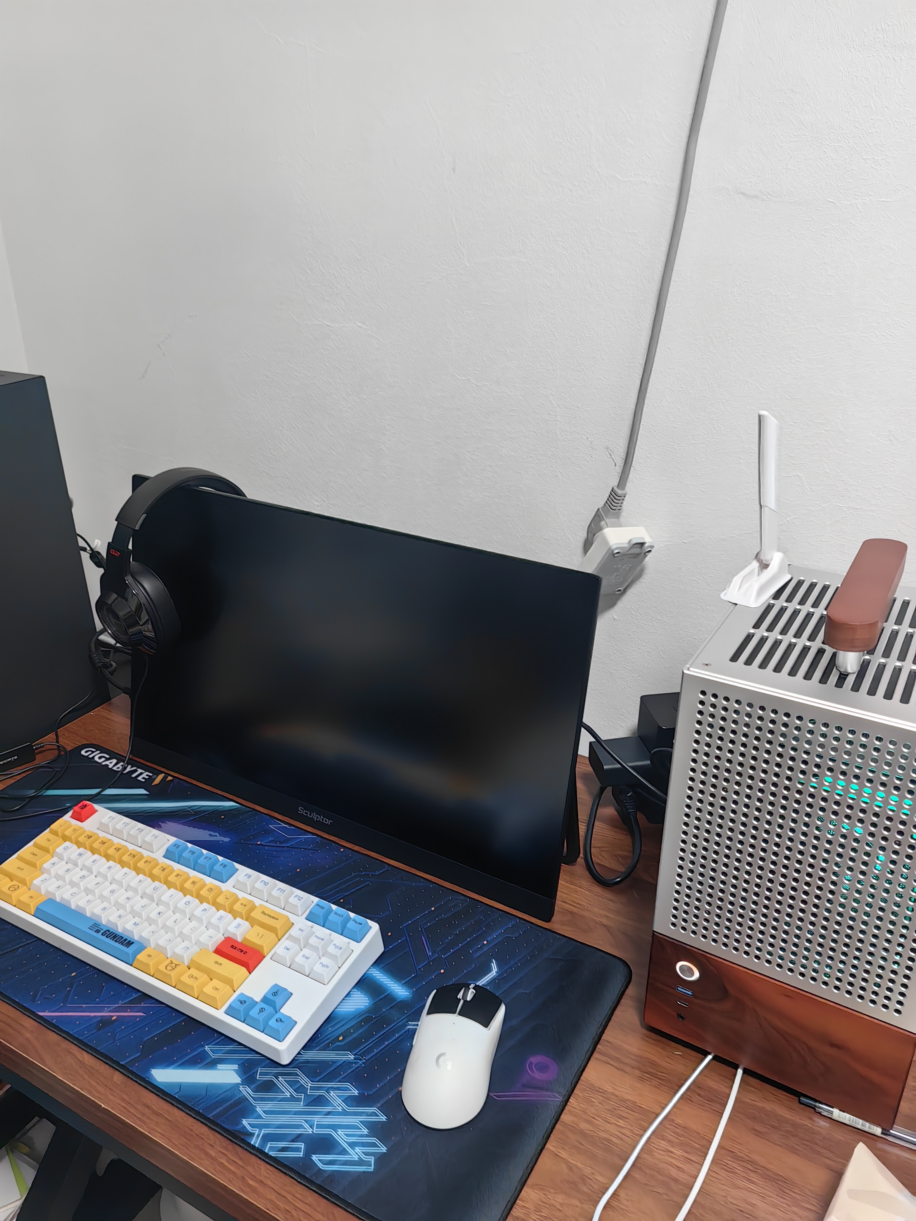 雕塑家23.8英寸4K超清显示器100%sRGB色域10Bit FastIPS屏低蓝光不闪屏 笔记本电脑副屏type-c接口MU24LC 实拍图