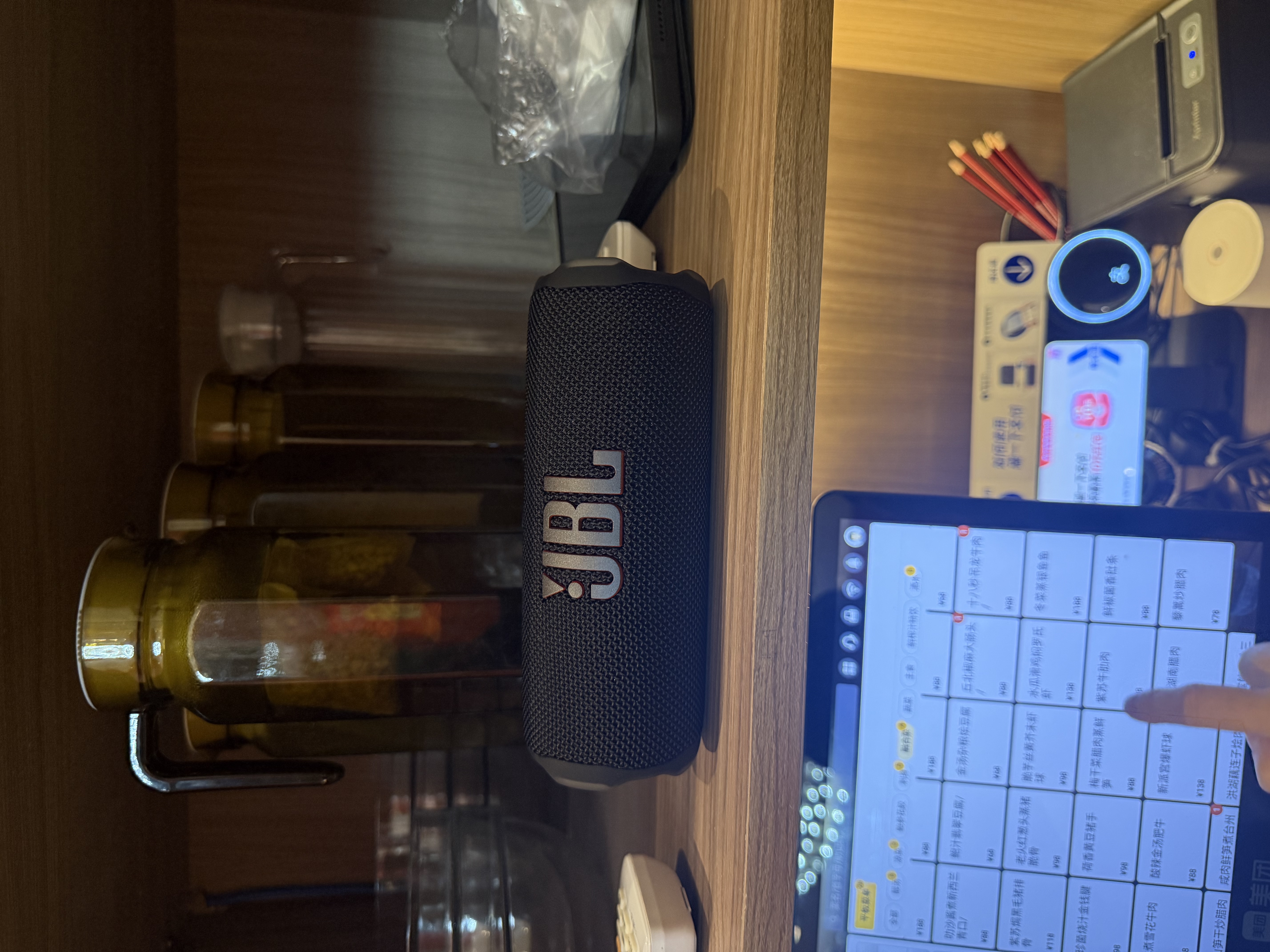 JBL FLIP7 音乐万花筒七代 便携式蓝牙音箱 防水防尘音响 运动出行 多台串联 中秋礼物推荐 深空黑 实拍图