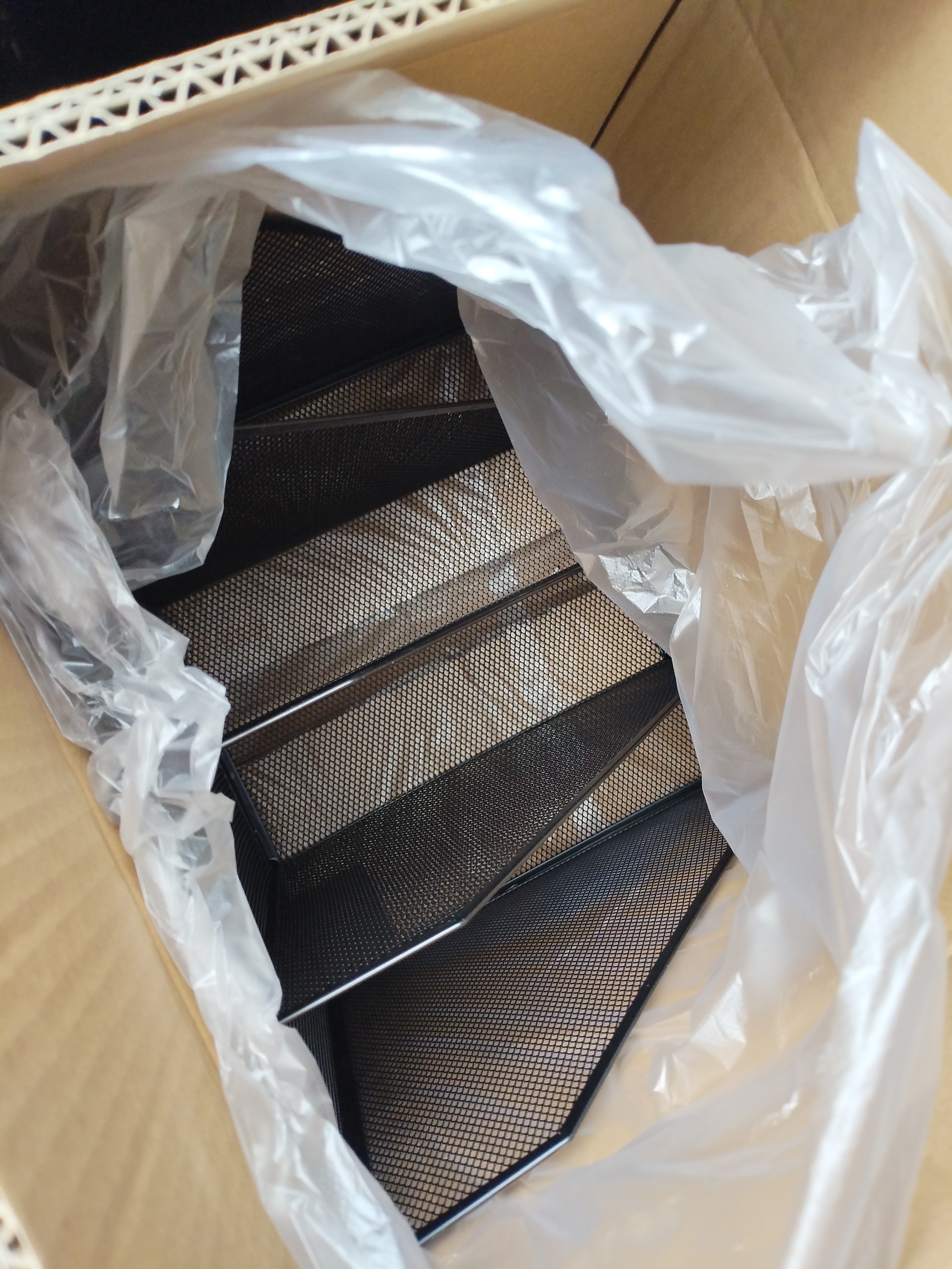 锦盼金属文件框文件架办公室用品铁质多层文件夹档案收纳盒书架立式文件格桌面文具资料收纳置物架书立 四联加厚款 实拍图