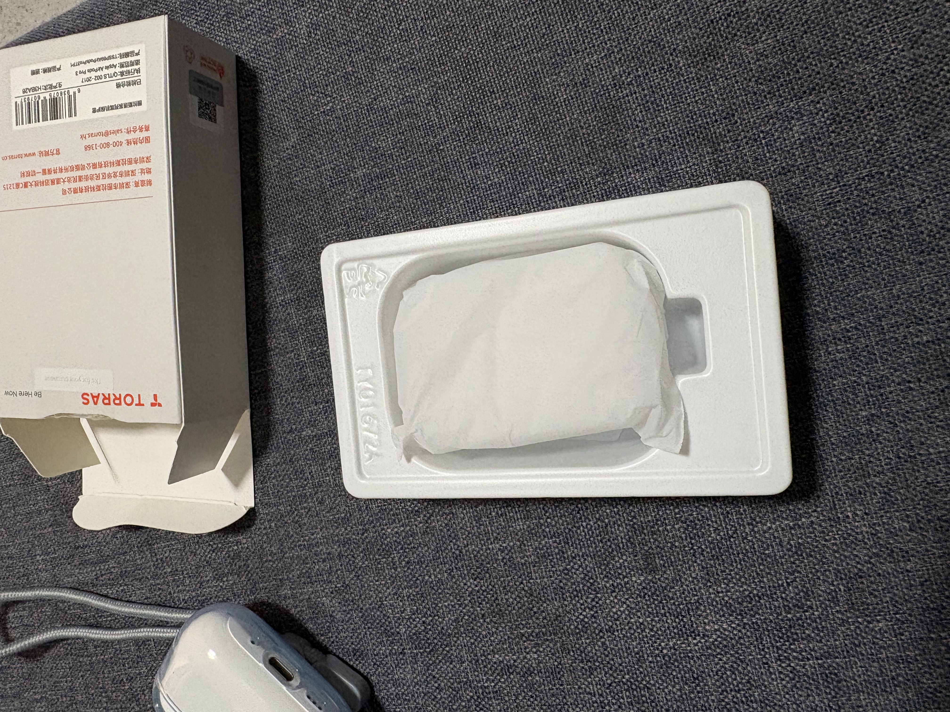 图拉斯【真机开模 | 热销爆款】适用air pods5/4保护套苹果AirPods五代四代透明硅胶三代防摔软壳男女 AirPods Pro 3 【裸机美感 超薄透亮】无线充电丨附赠挂绳 实拍图