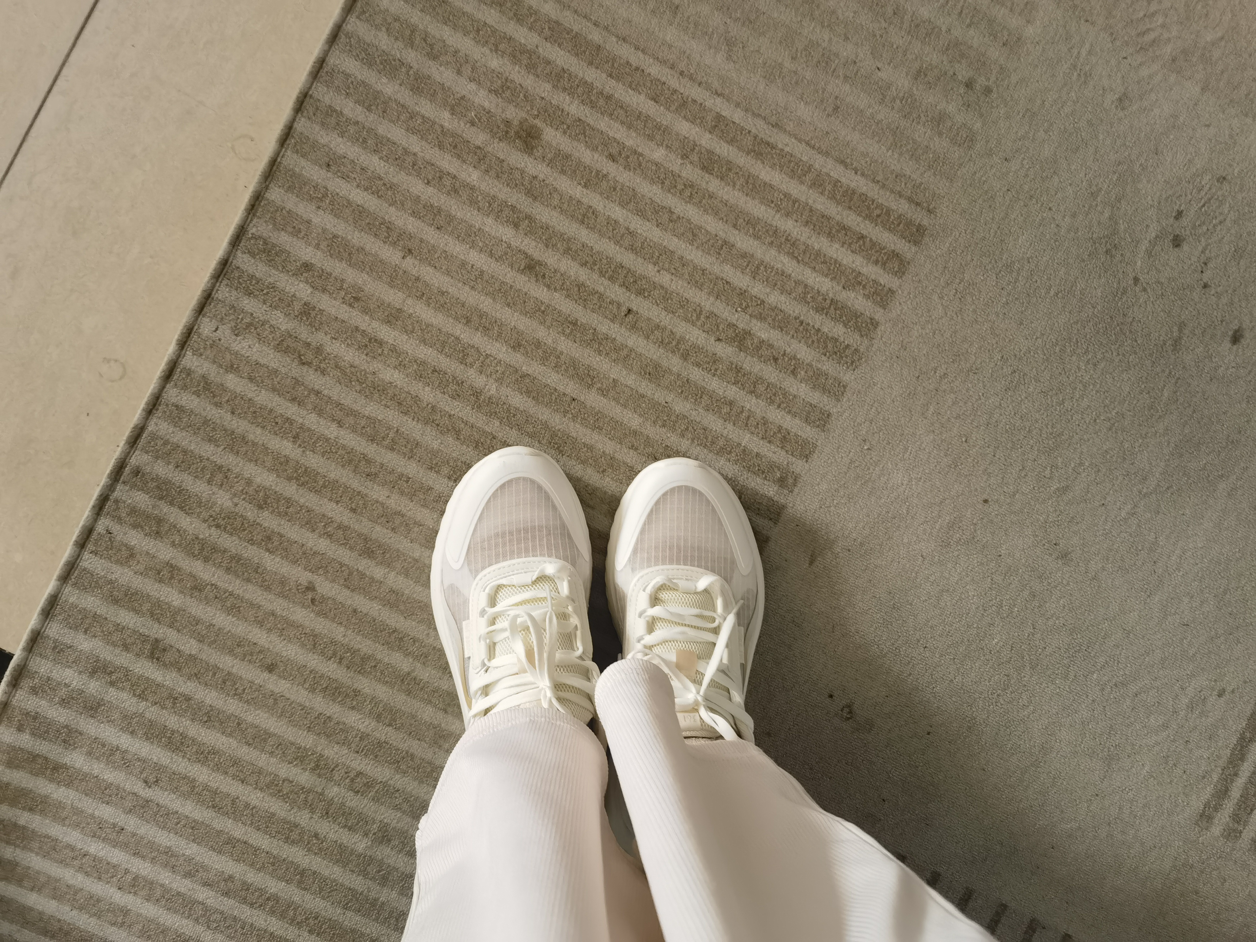 361°运动鞋女夏季透气轻便通勤休闲厚底减震慢跑步鞋女682322205F-2 实拍图