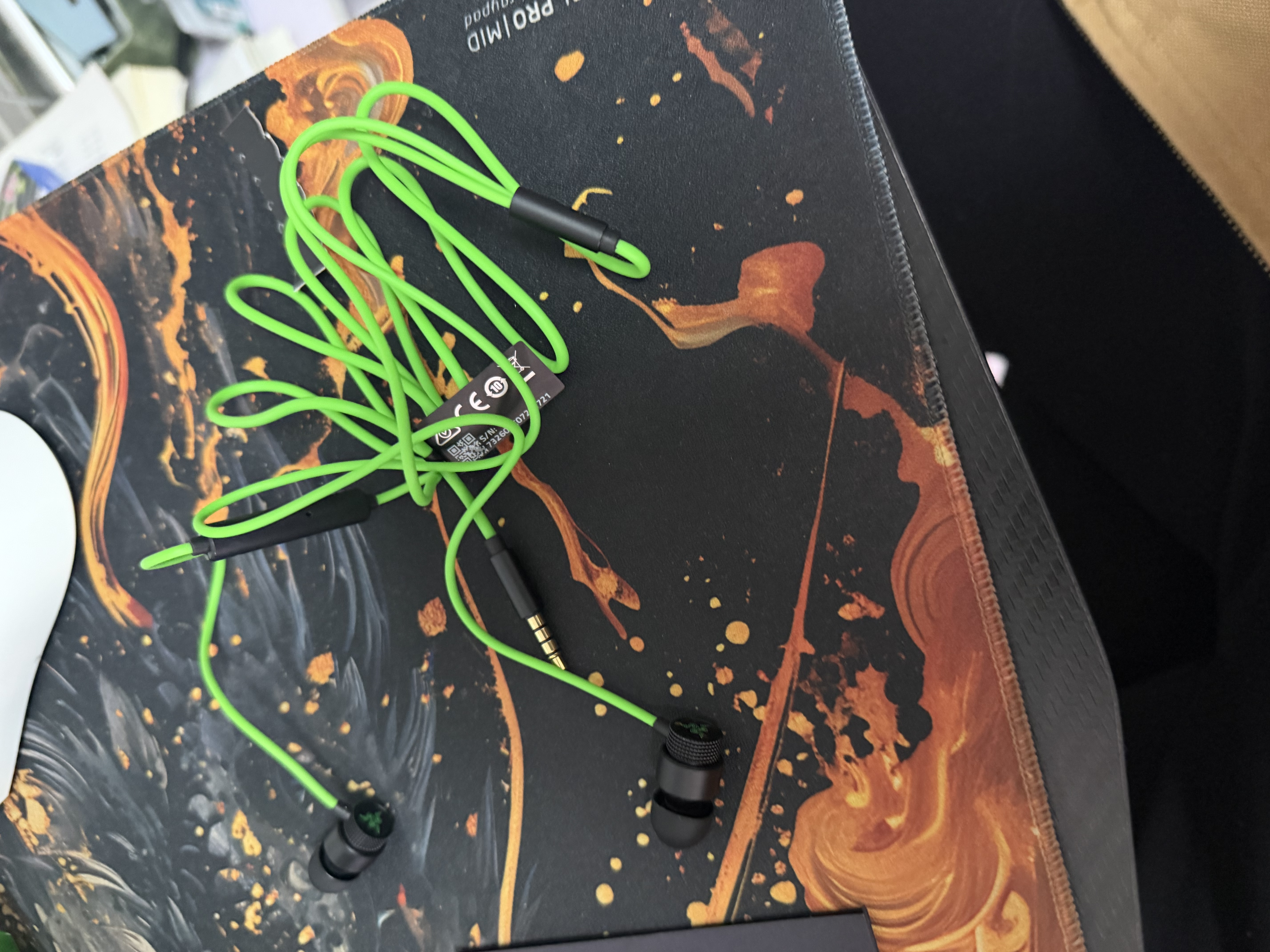 雷蛇（Razer）战锤狂鲨V3 有线入耳式耳机耳塞 7.1环绕声 吃鸡神器 三角洲官方指定 Type C（赠THX软件 可调EQ） 实拍图