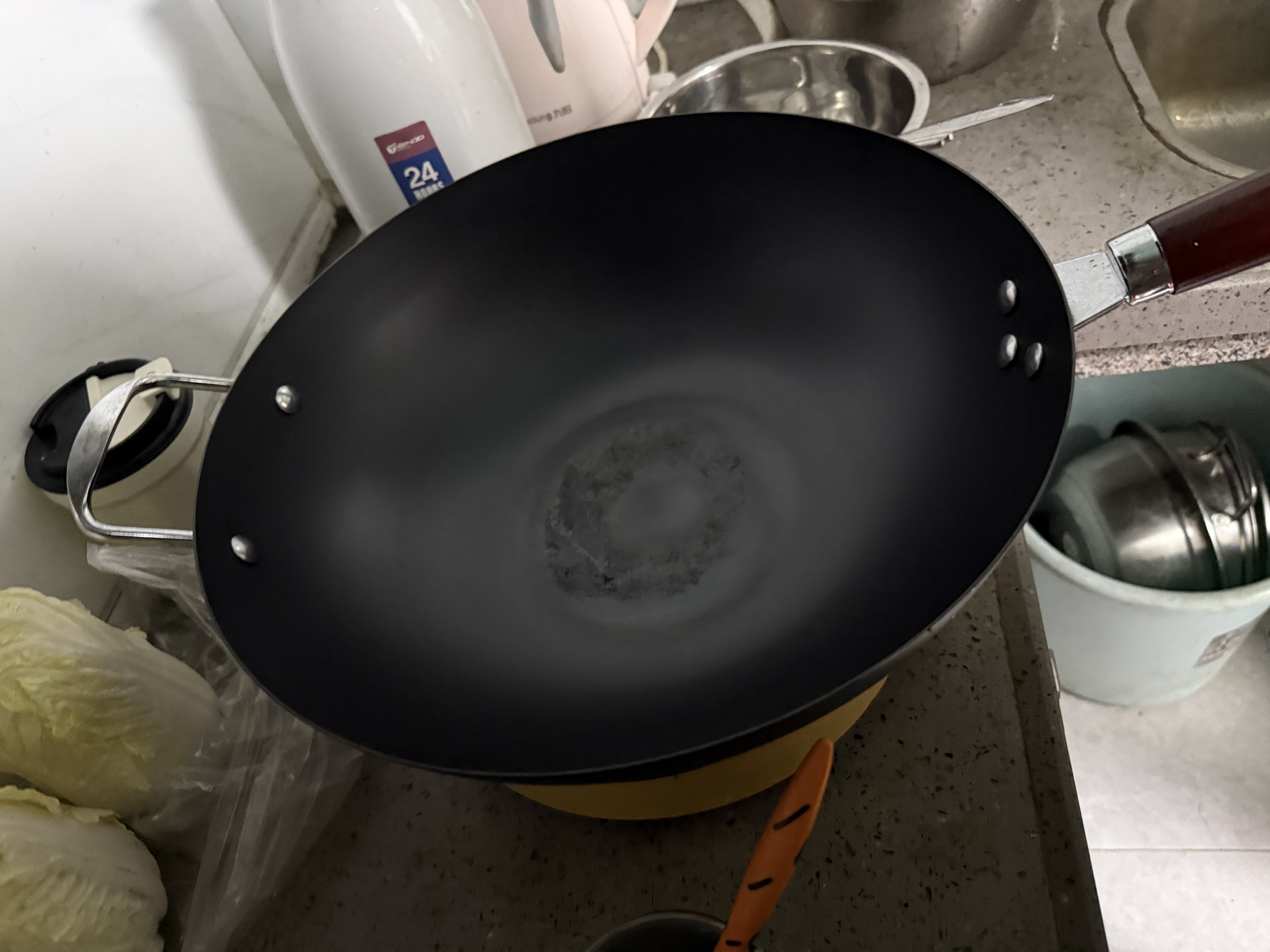 京严传家老炒锅铁锅无涂层炒菜不粘锅家用精铁锅具燃气电磁炉用已开锅 【灶具通用】适合5-8人  赠盖铲  直径 34cm 百年工艺｜传统铁锅｜健康不沾 实拍图