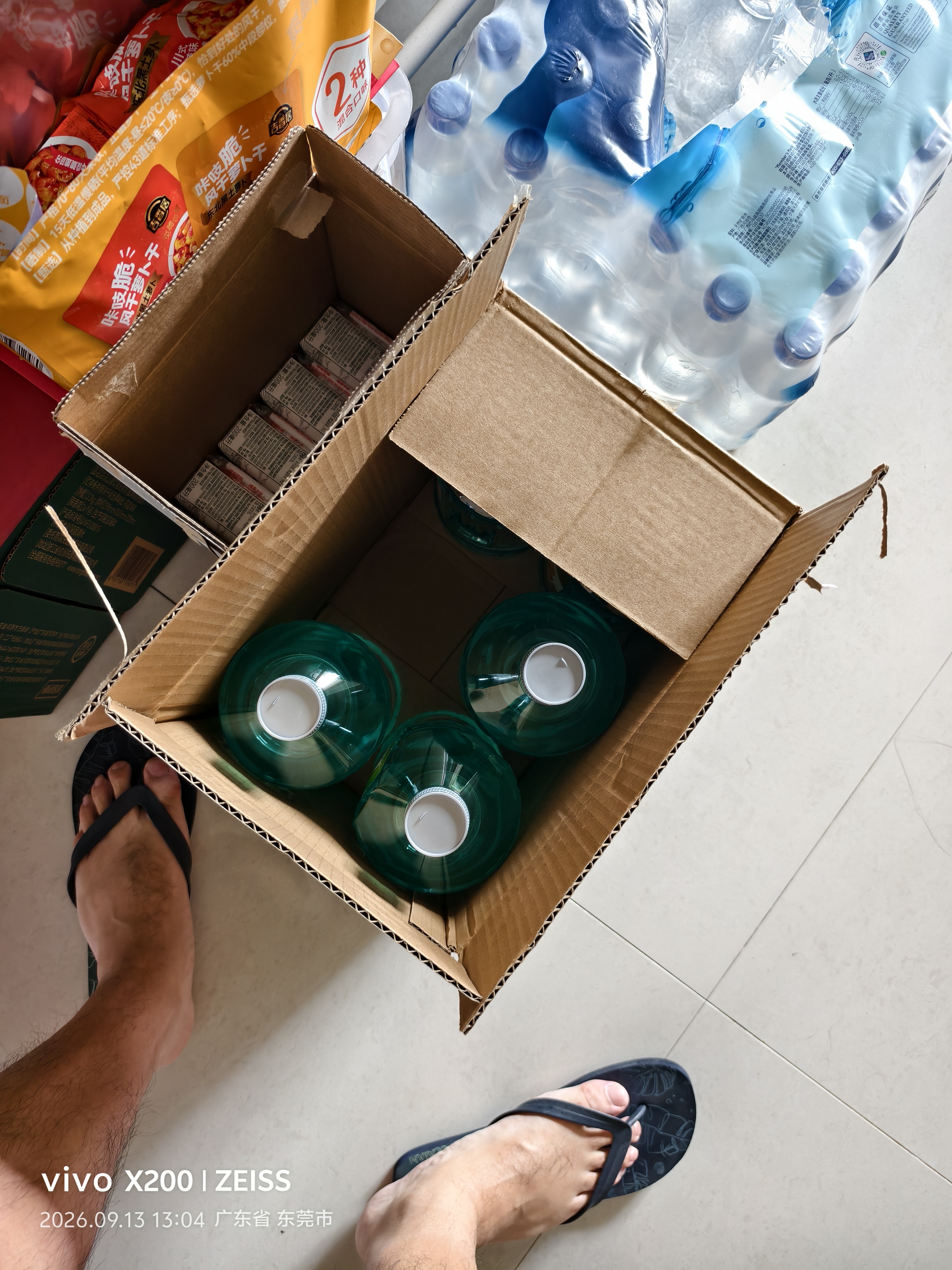 龟牌（Turtle Wax）硬壳玻璃水0度汽车强力去污去油膜除虫胶鸟粪雨刮水专用2L*6瓶 实拍图