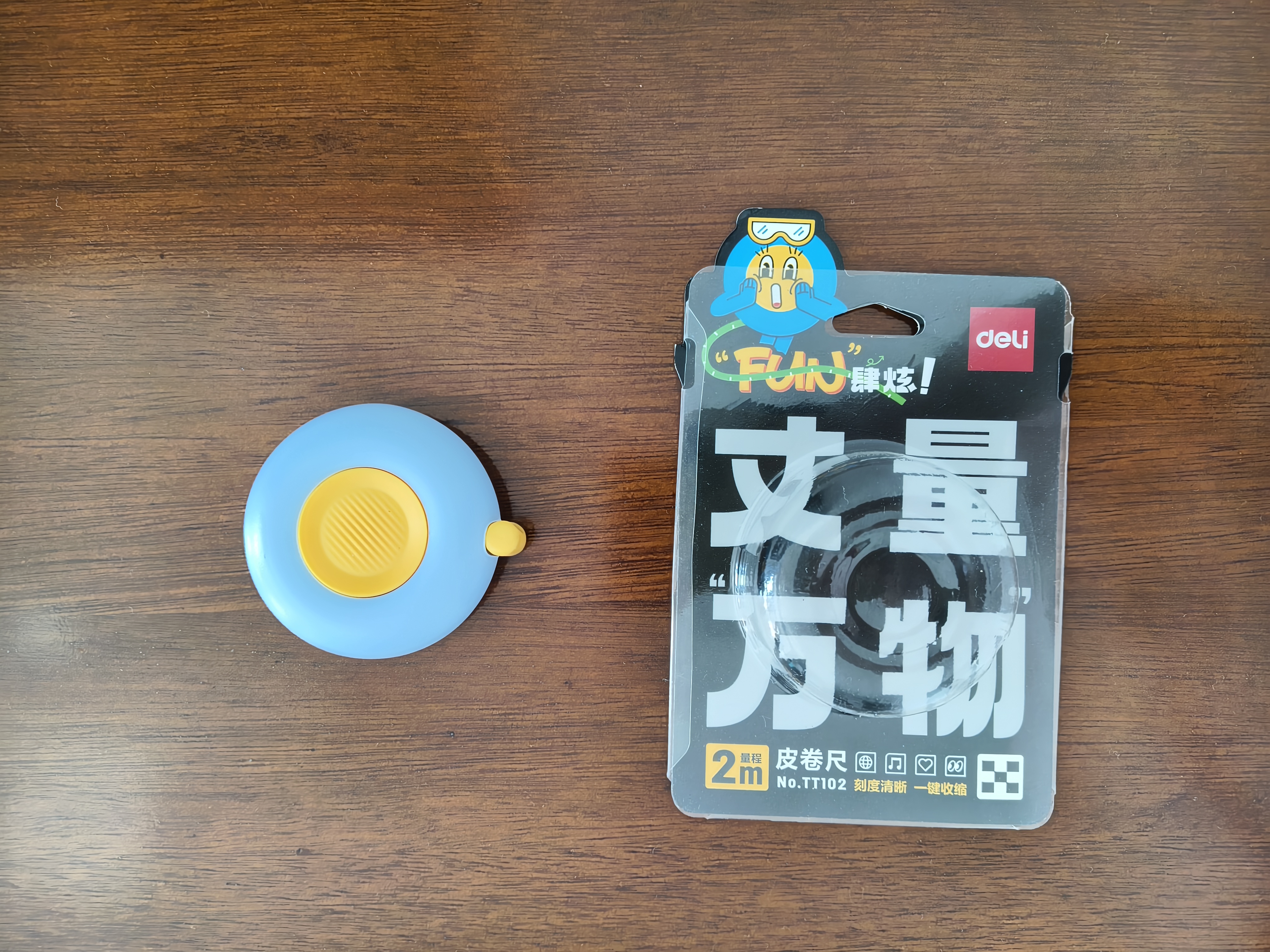 得力（deli）2m迷你可爱皮卷尺 可伸缩便携量衣皮卷尺 测量身高/三围/腰围 TT102蓝色 实拍图