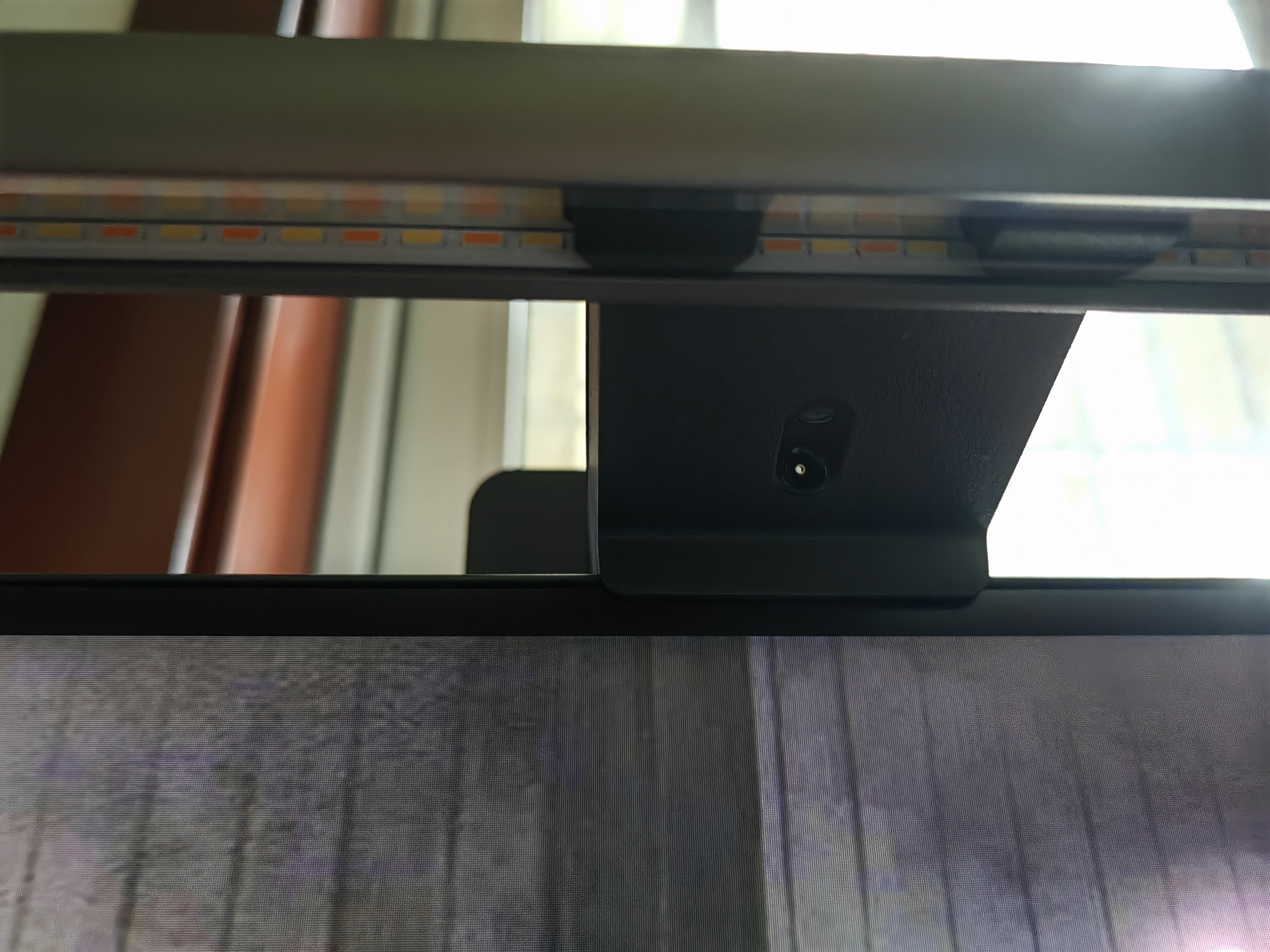 明基(BenQ) ScreenBar Halo2屏幕挂灯护眼全光谱电竞智能无线显示器灯 实拍图