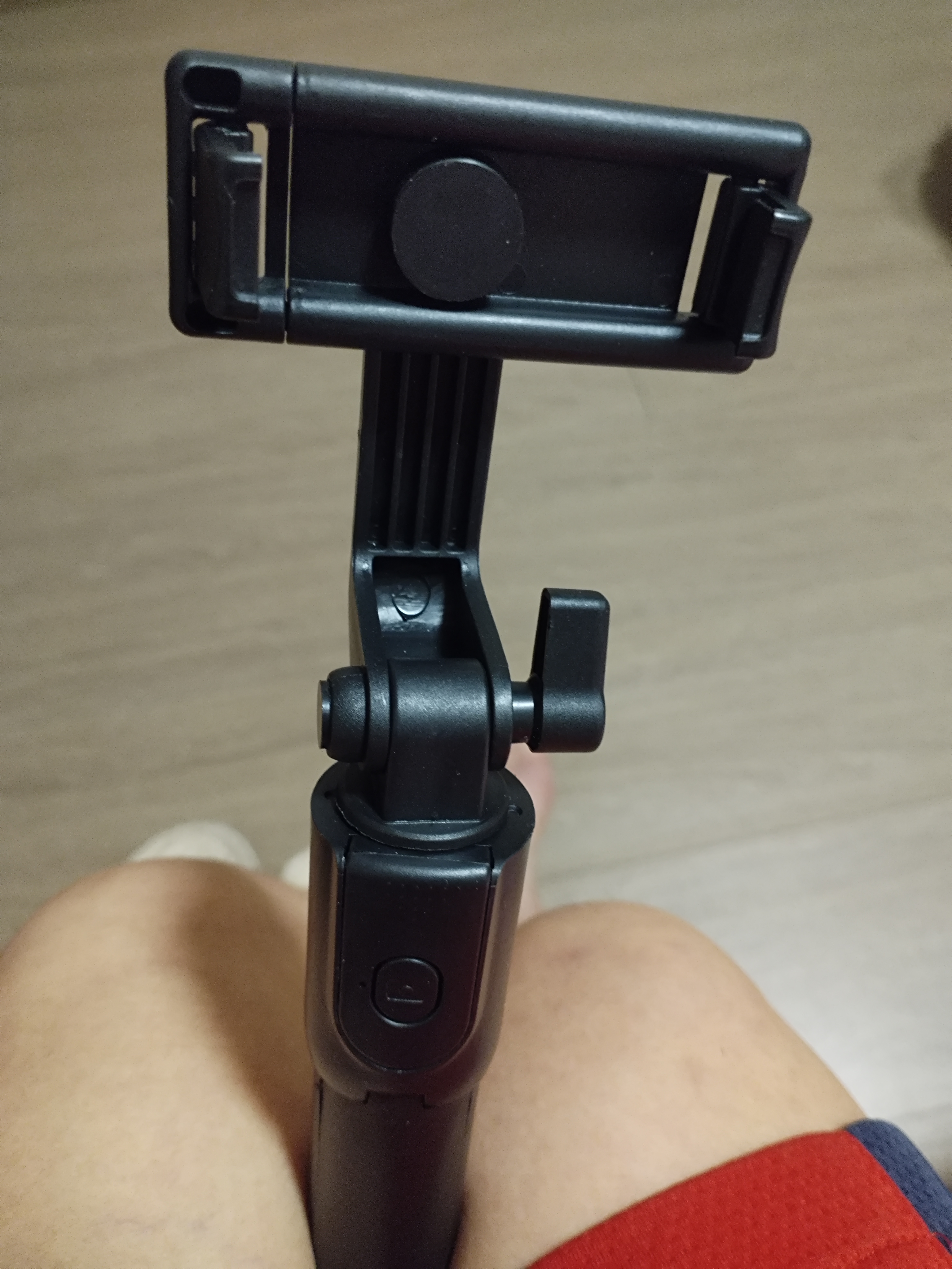 超迷你手机自拍杆蓝牙抖音直播一体式伸缩便携拍照摄影支架三脚架通用 黑色基础款不带灯 实拍图