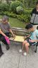 得力（deli）中国象棋套装折叠防水棋盘儿童小学生益智娱乐原木象棋开学礼物 实拍图