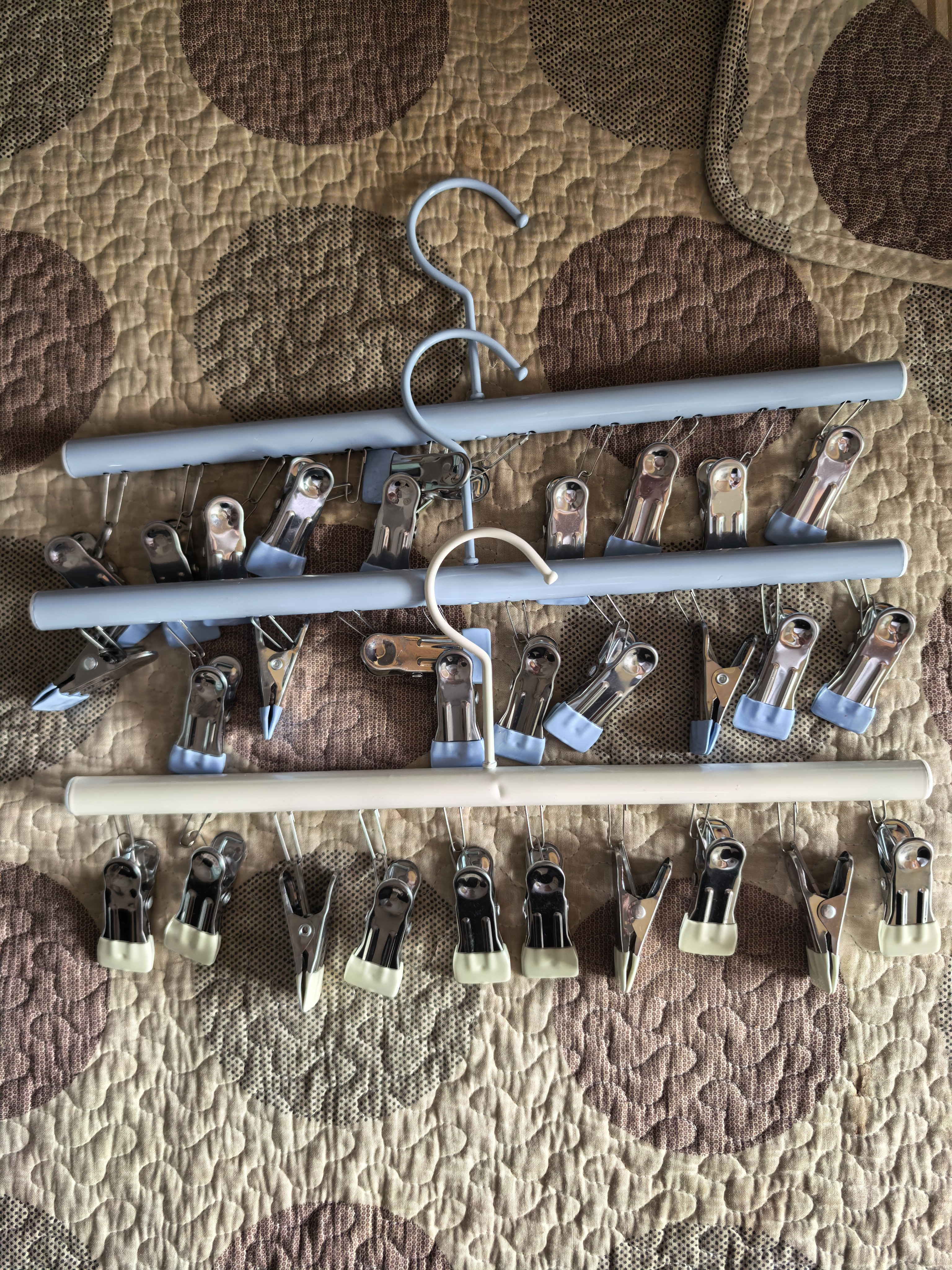 四万公里袜子衣架晾晒架凉晒袜子神器多功能晾衣架家用袜子架带多夹子挂内衣裤婴儿湿毛巾阳台宿舍学生不锈钢20夹 实拍图