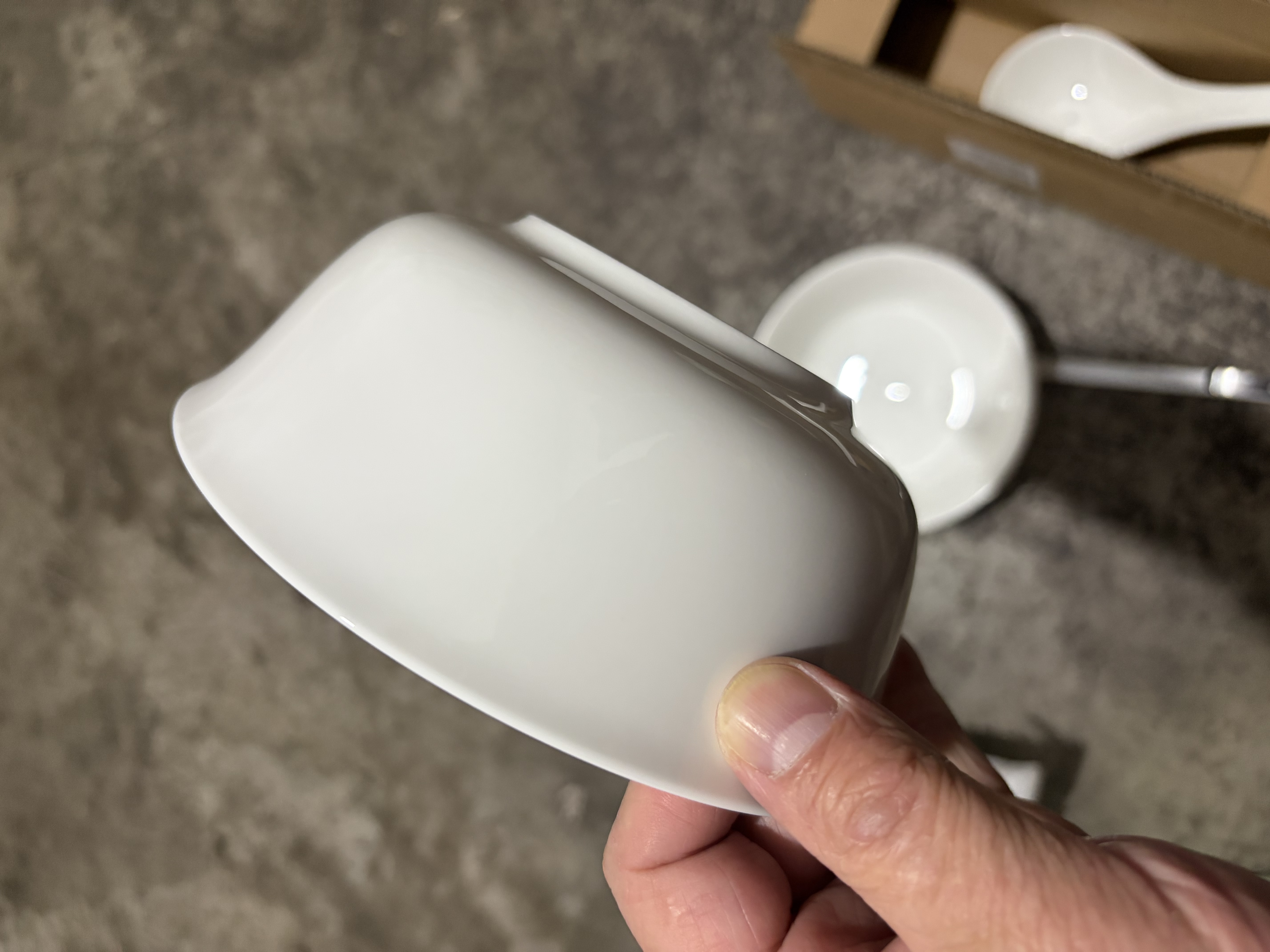斯凯绨（Sky Top）陶瓷面碗骨瓷汤碗米饭碗家用餐具纯白6英寸4件套装 实拍图