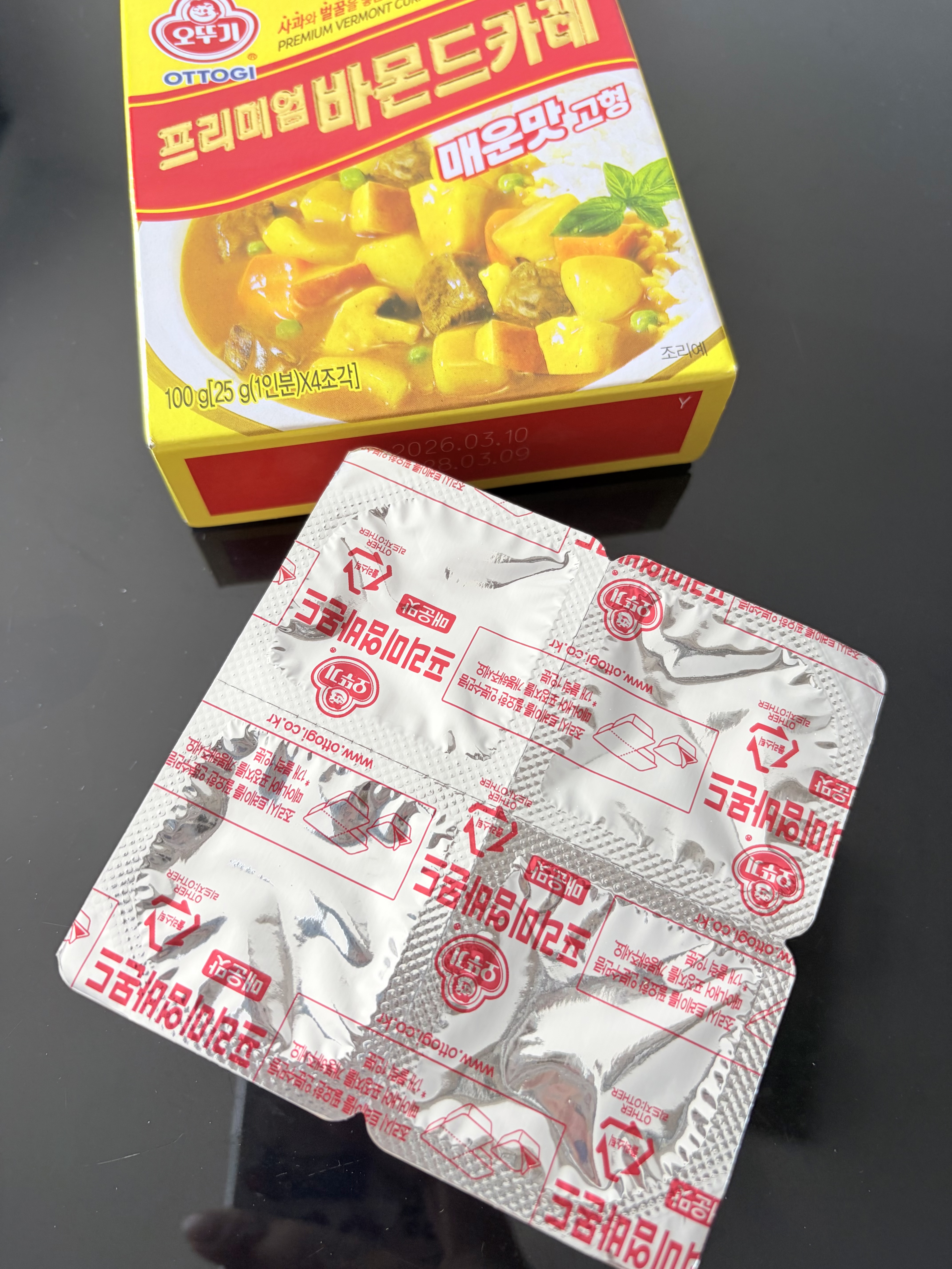不倒翁苹果咖喱块辣味100g 韩国进口 即食拌饭酱 咖喱鸡肉咖喱牛肉料理 实拍图