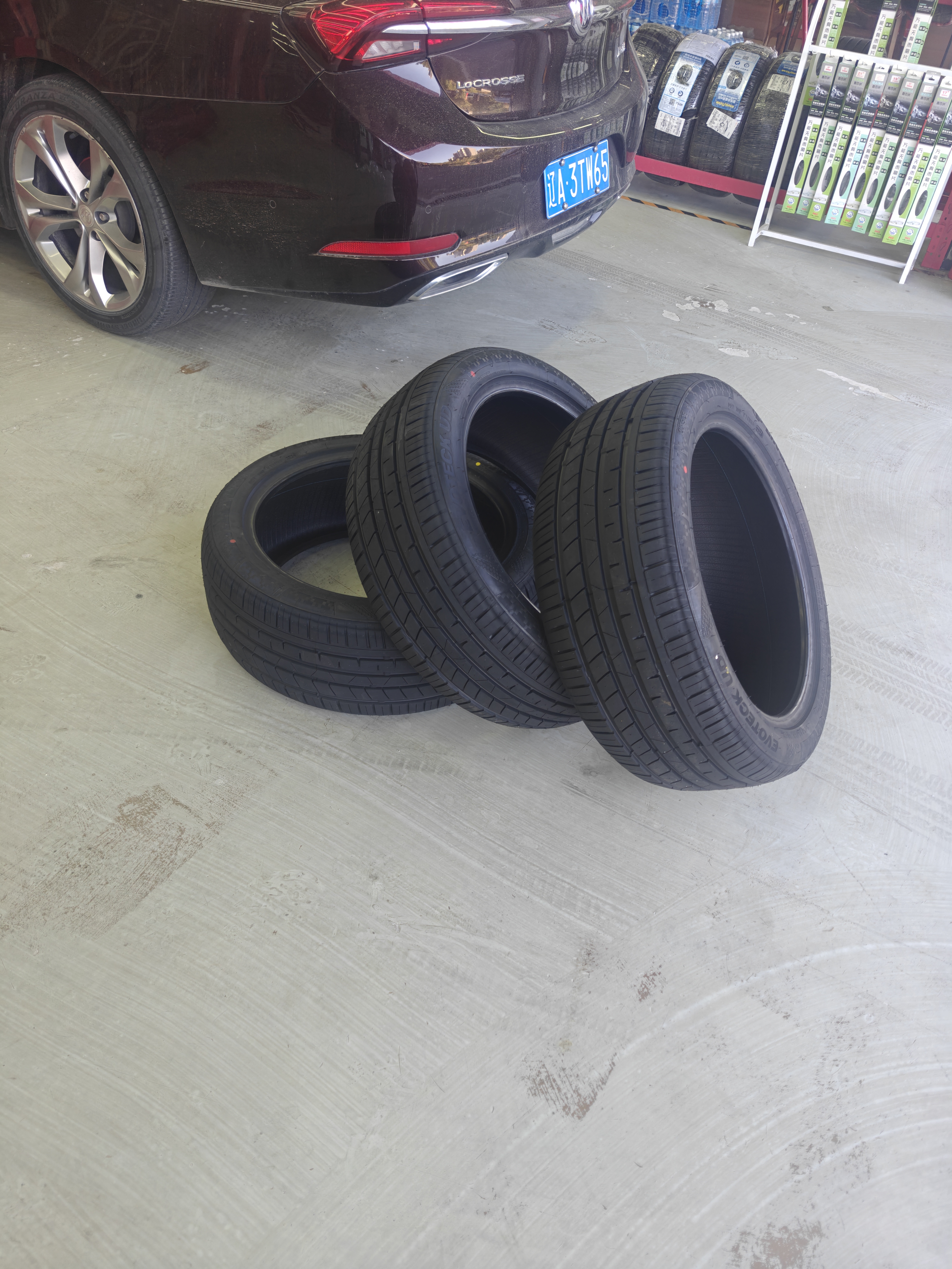 玲珑轮胎汽车轮胎245/45R19 102W XL 玲珑臻选 UD 适配比亚迪汉/小鹏P7 实拍图