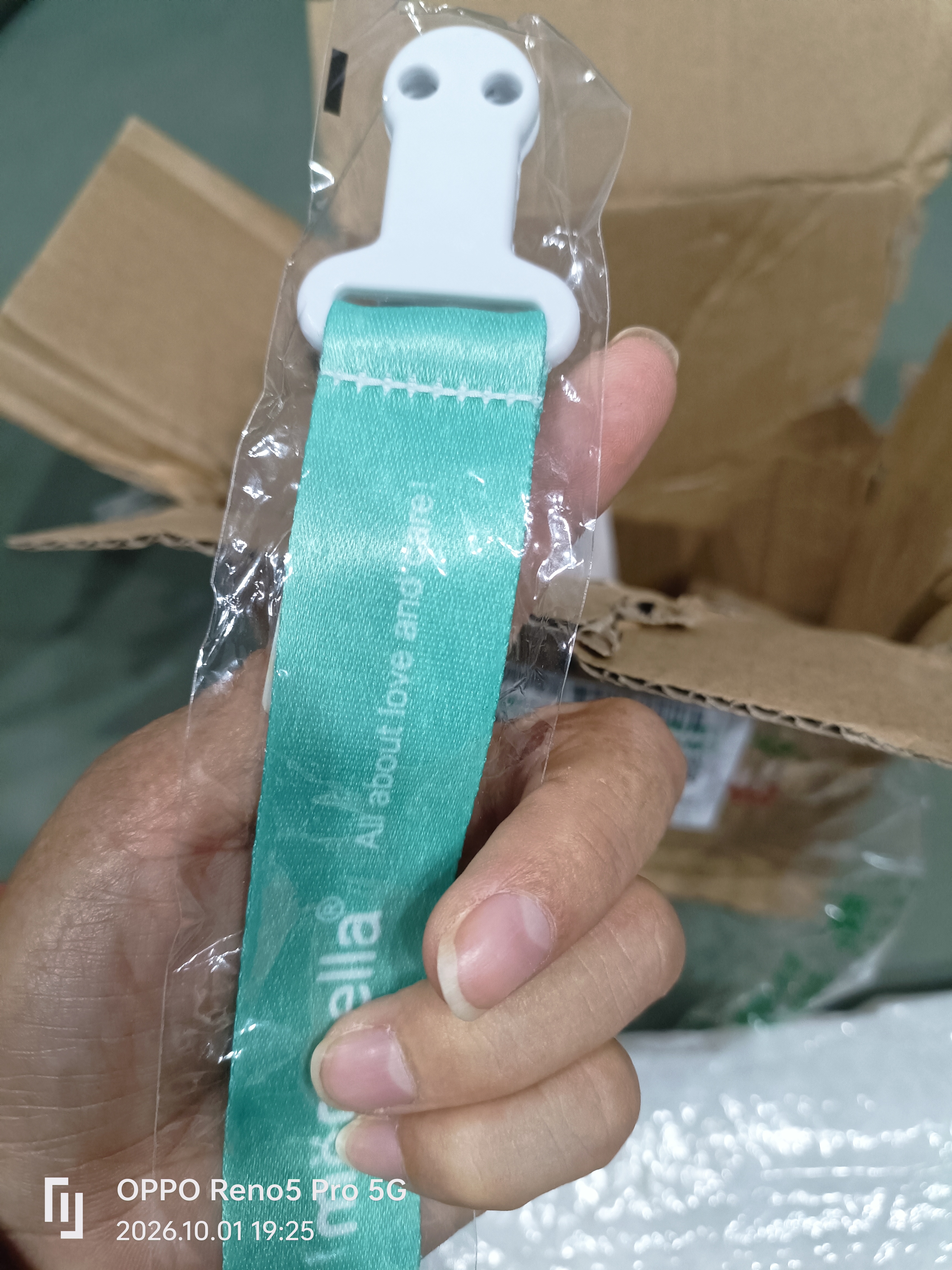 妈贝乐小蘑菇安抚牙胶婴儿牙胶宝宝防吃手硅胶玩具可水煮口欲期0-3-6月 橙色蘑菇 1只装 +防掉链+收纳盒 硅胶 实拍图
