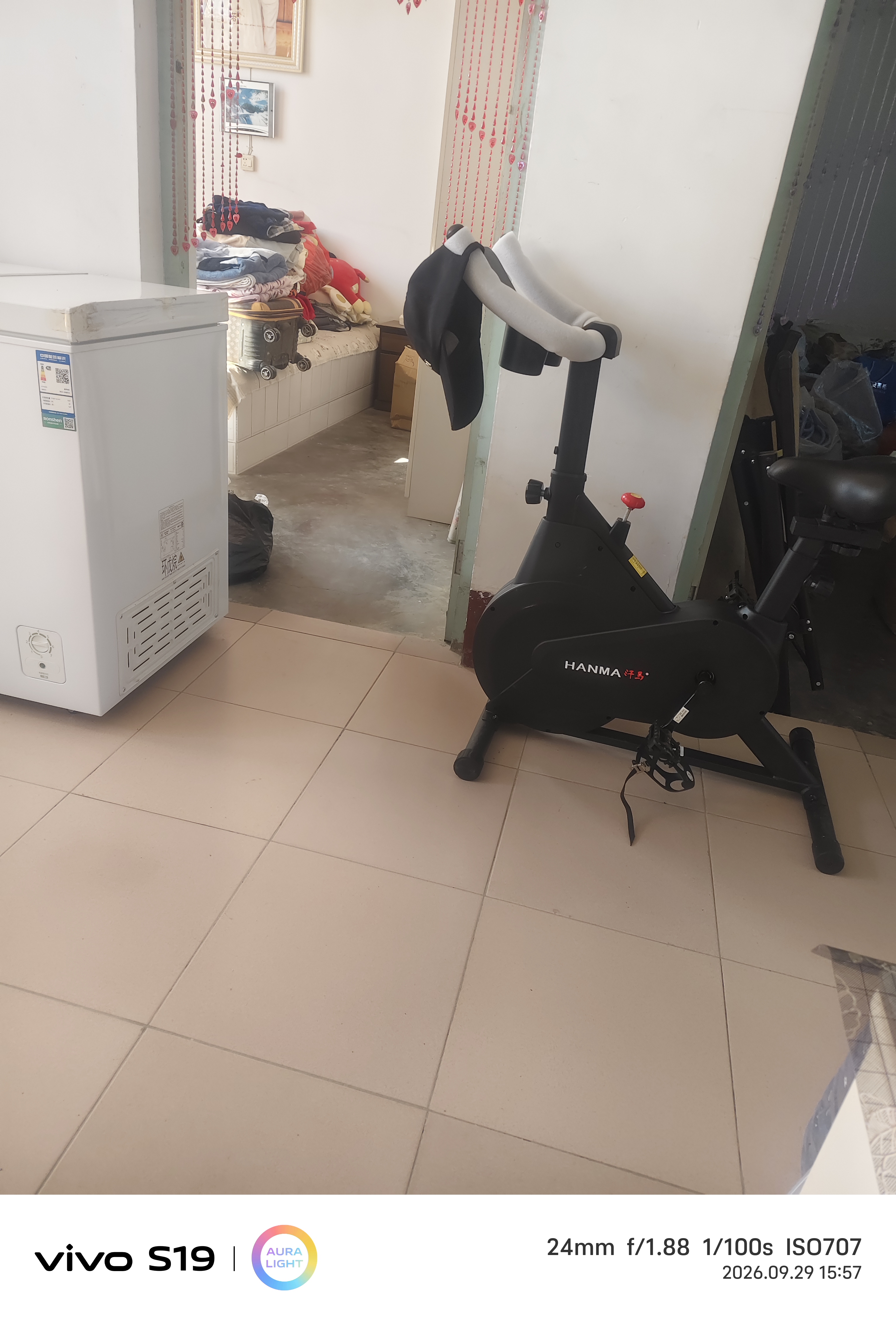 汗马 【智能游戏APP】动感单车家用运动器材健身车室内脚踏自行车 【旗舰pro款】磁控阻力+智联游戏+加大车架 实拍图