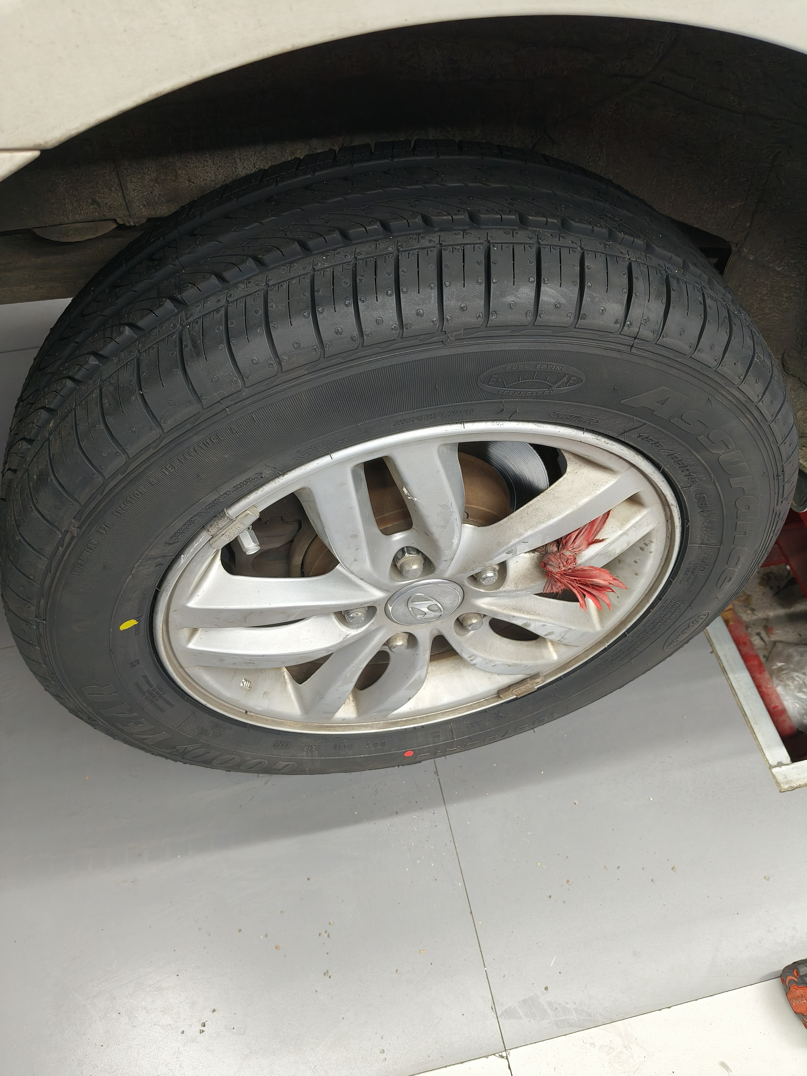 固特异（Goodyear）汽车轮胎 185/65R15 88H ATM 安乘 现代悦动轩逸欧尚标志301悦纳 实拍图